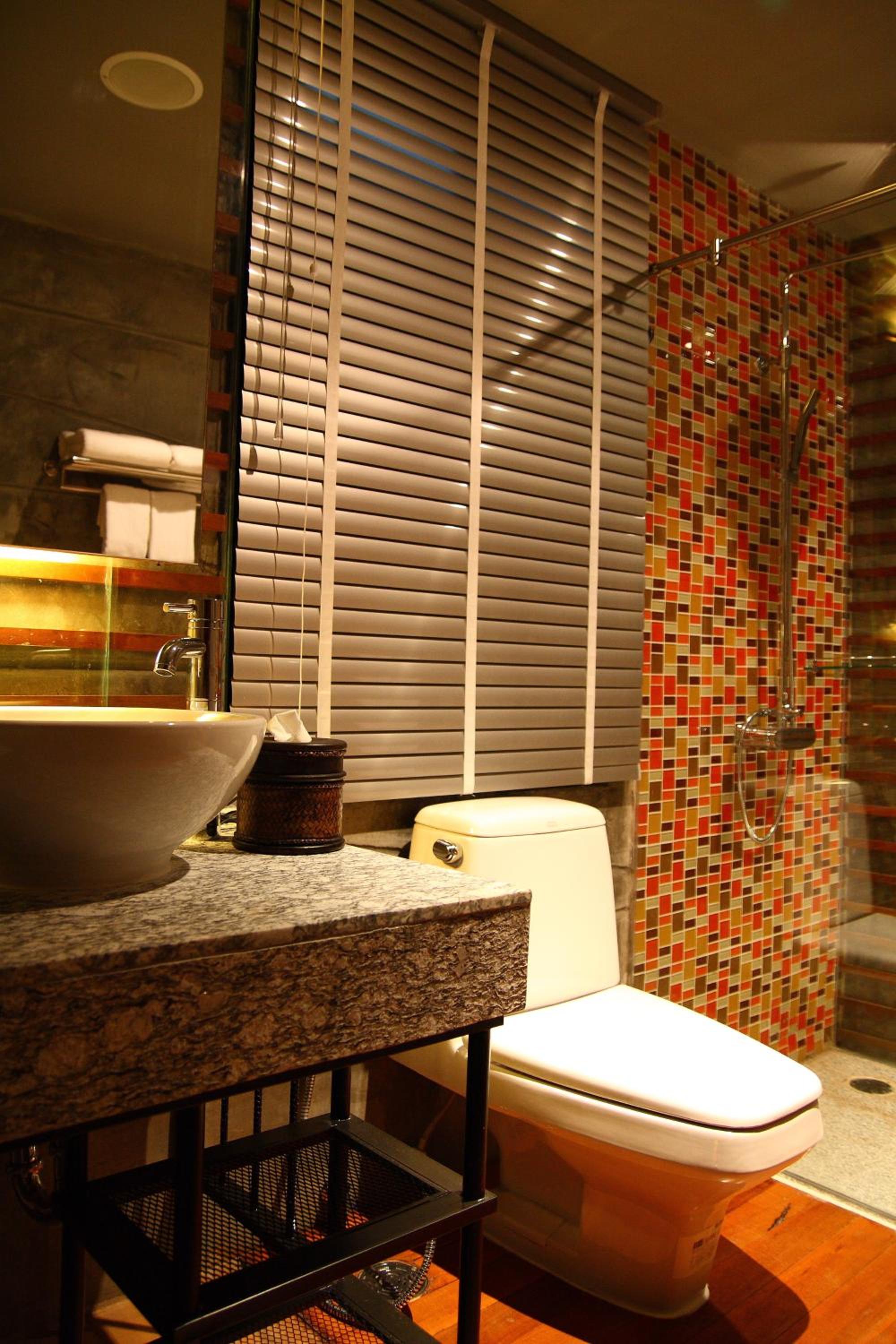 Deluxe Chill Room photo 3