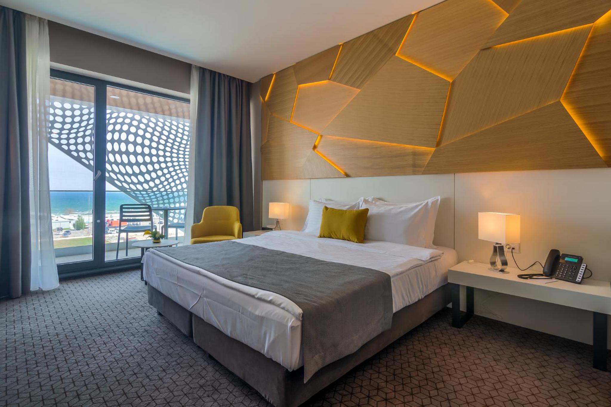 Superior Double or Twin Room with Sea View photo 2