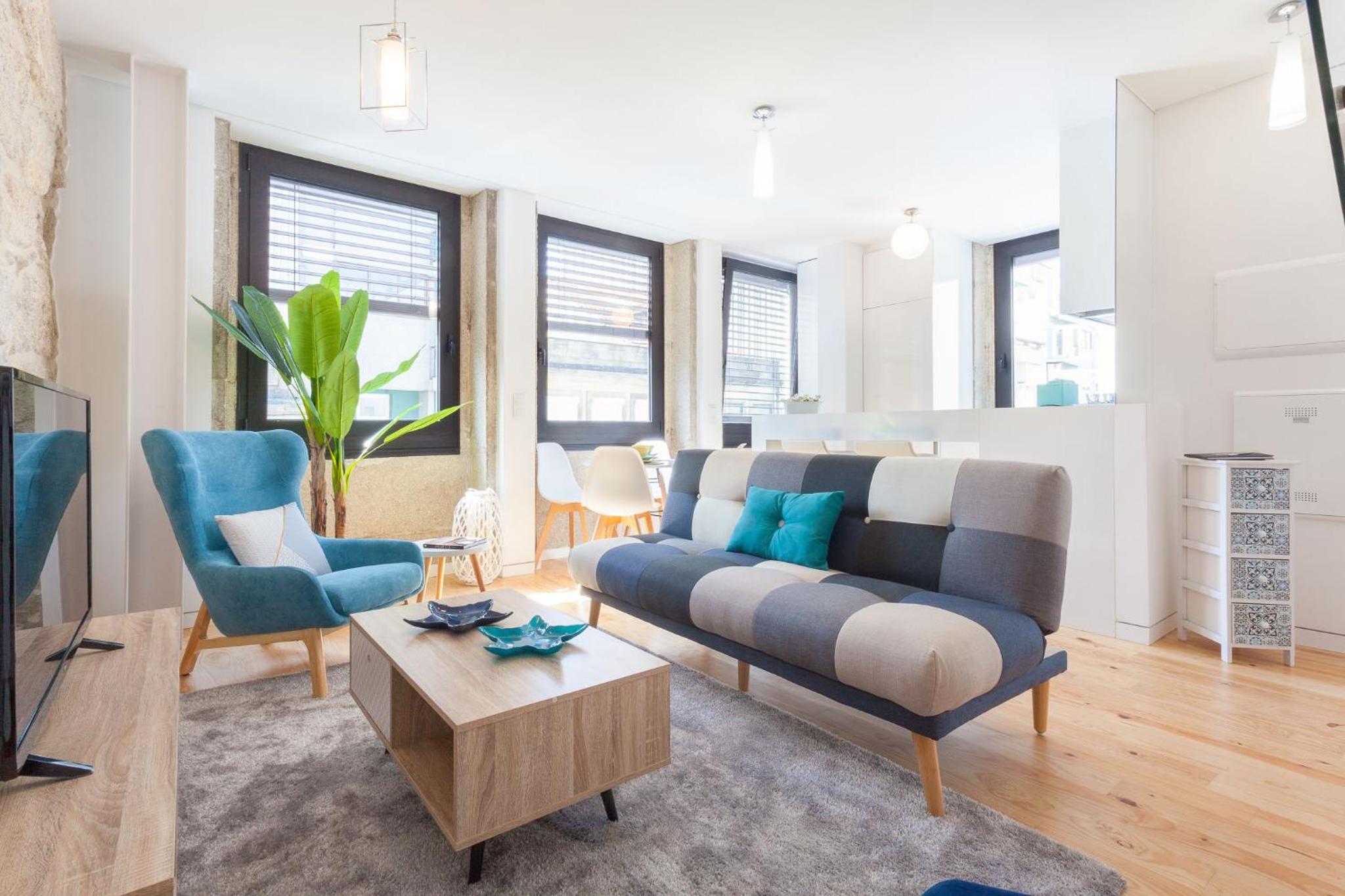 Apartment - Split Level - Photo 4