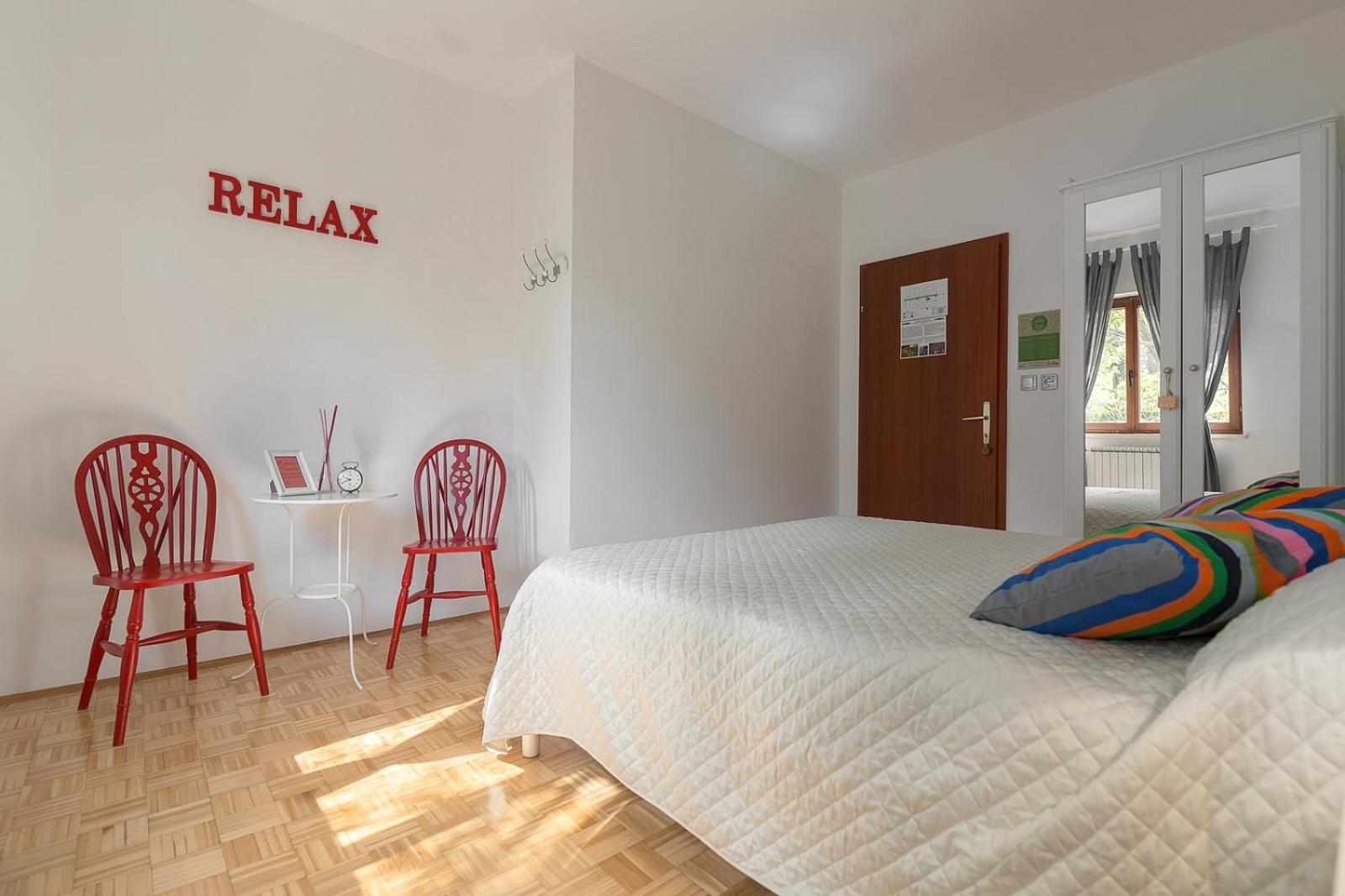 Double Room - Photo 9