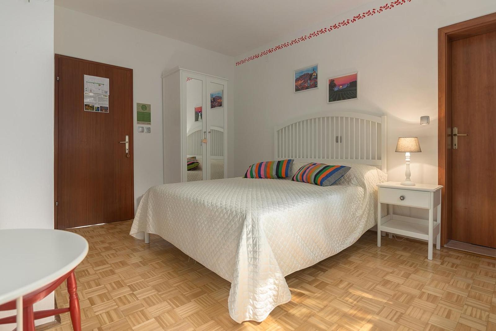 Double Room - Photo 3