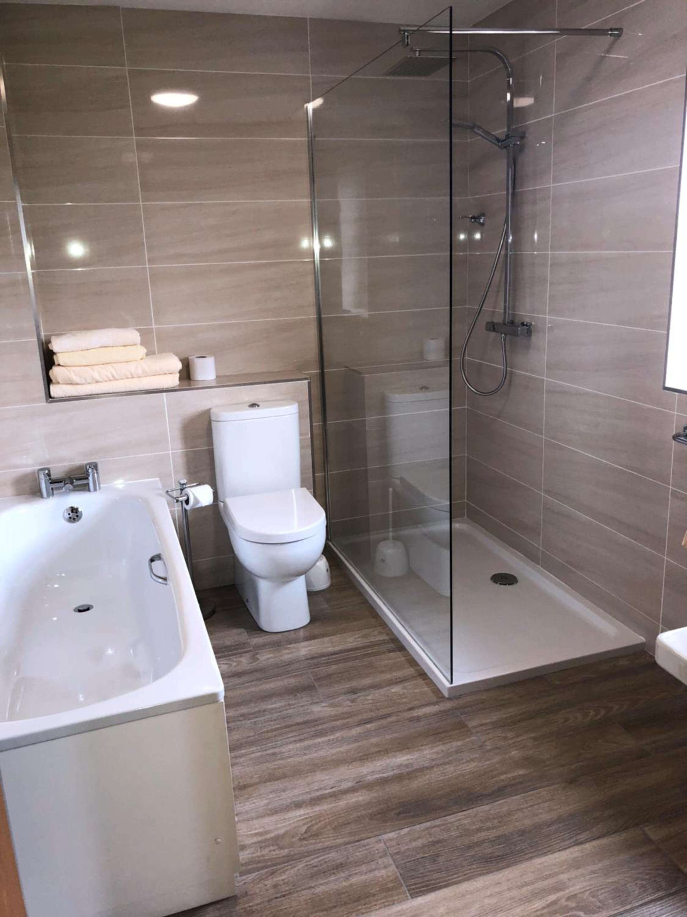 Double or Twin Room - Photo 2