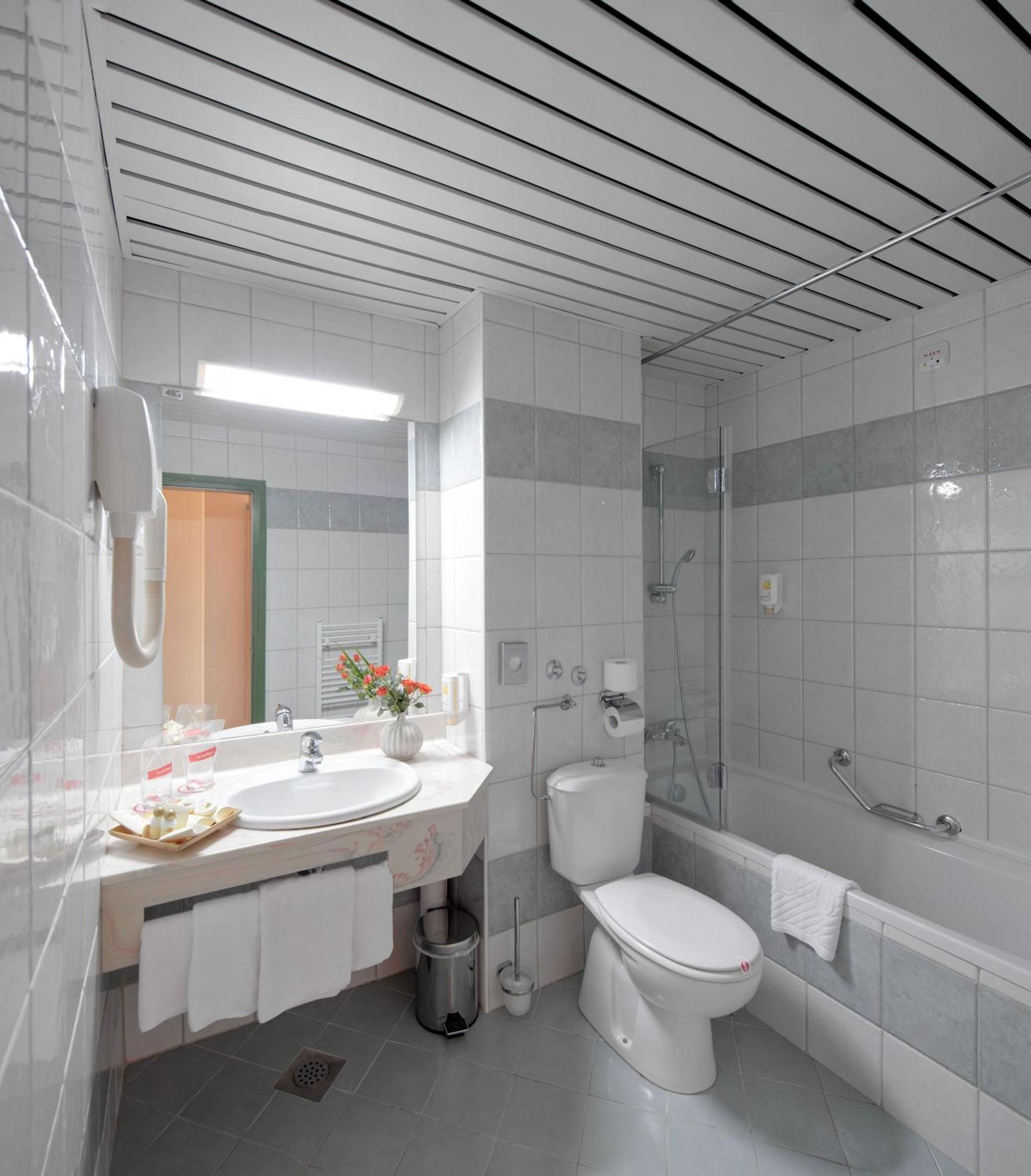 Superior Room with Balcony - Park Side - Photo 4