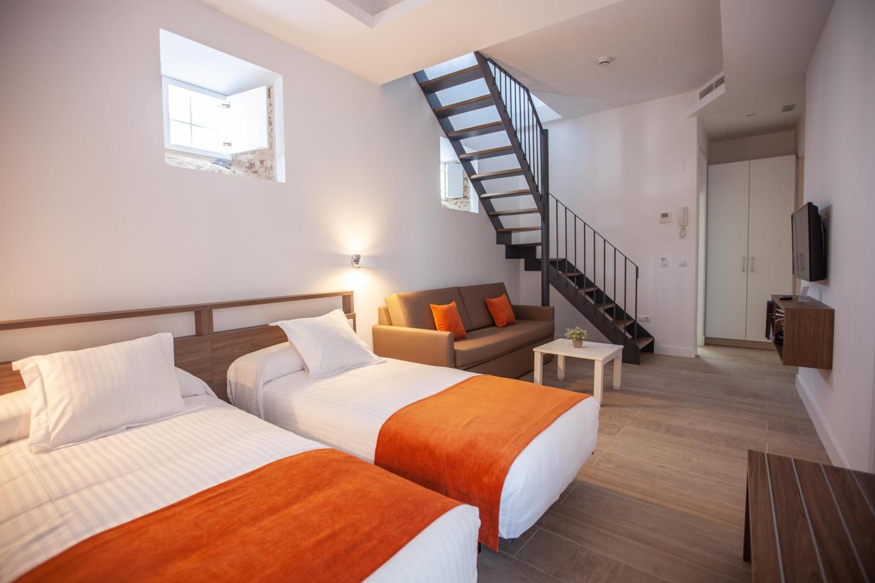 Penthouse Apartment with Terrace photo 3