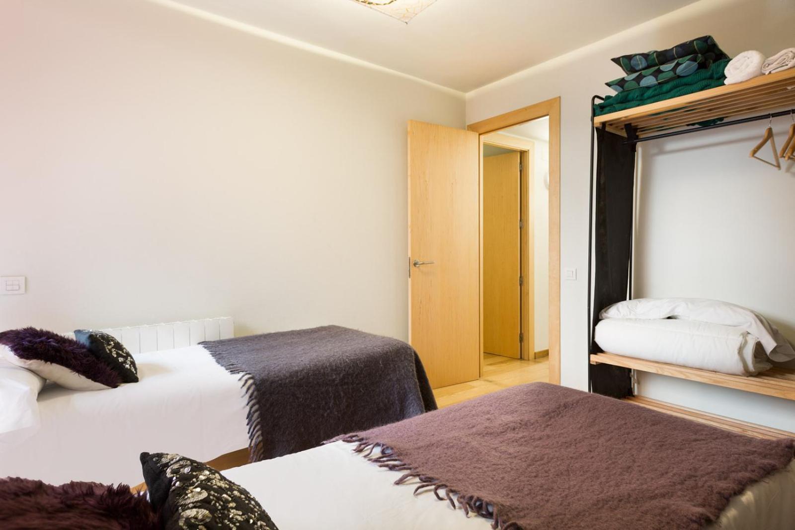 Three-Bedroom Apartment with Terrace photo 2