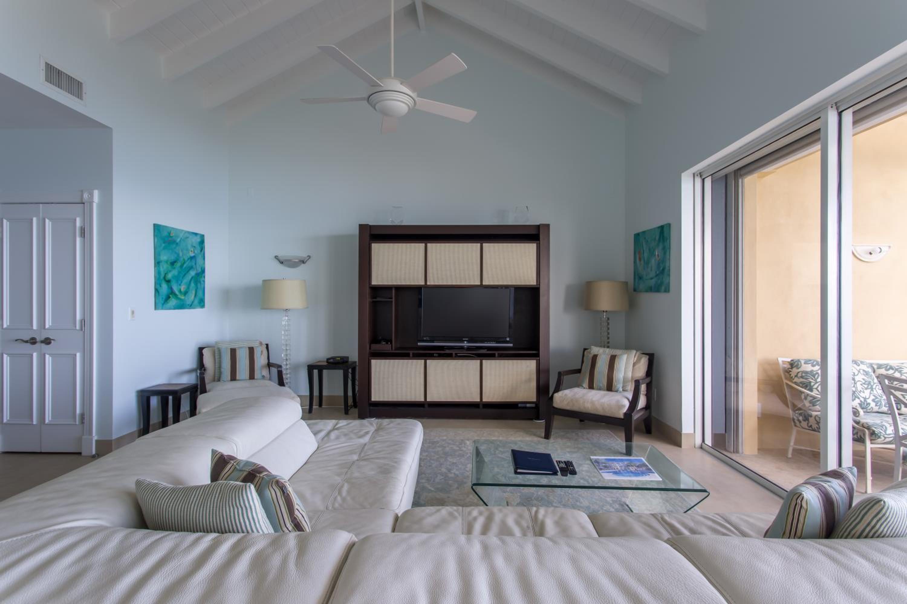 Ein-Zimmer-Penthouse mit Meerblick