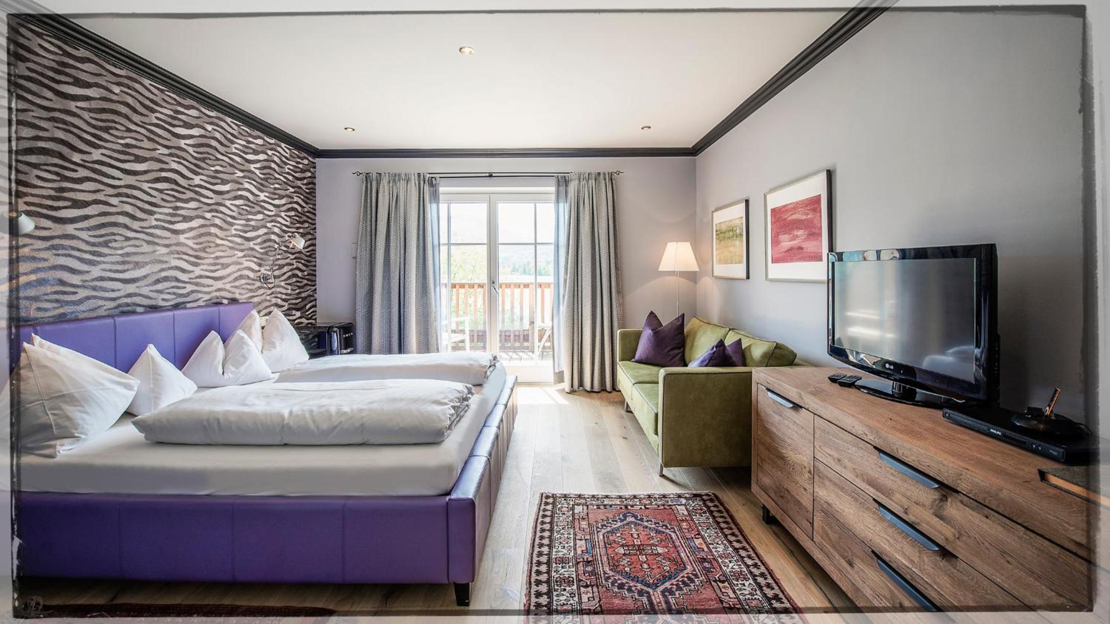 Deluxe Double Room with Lake View and Balcony photo 1