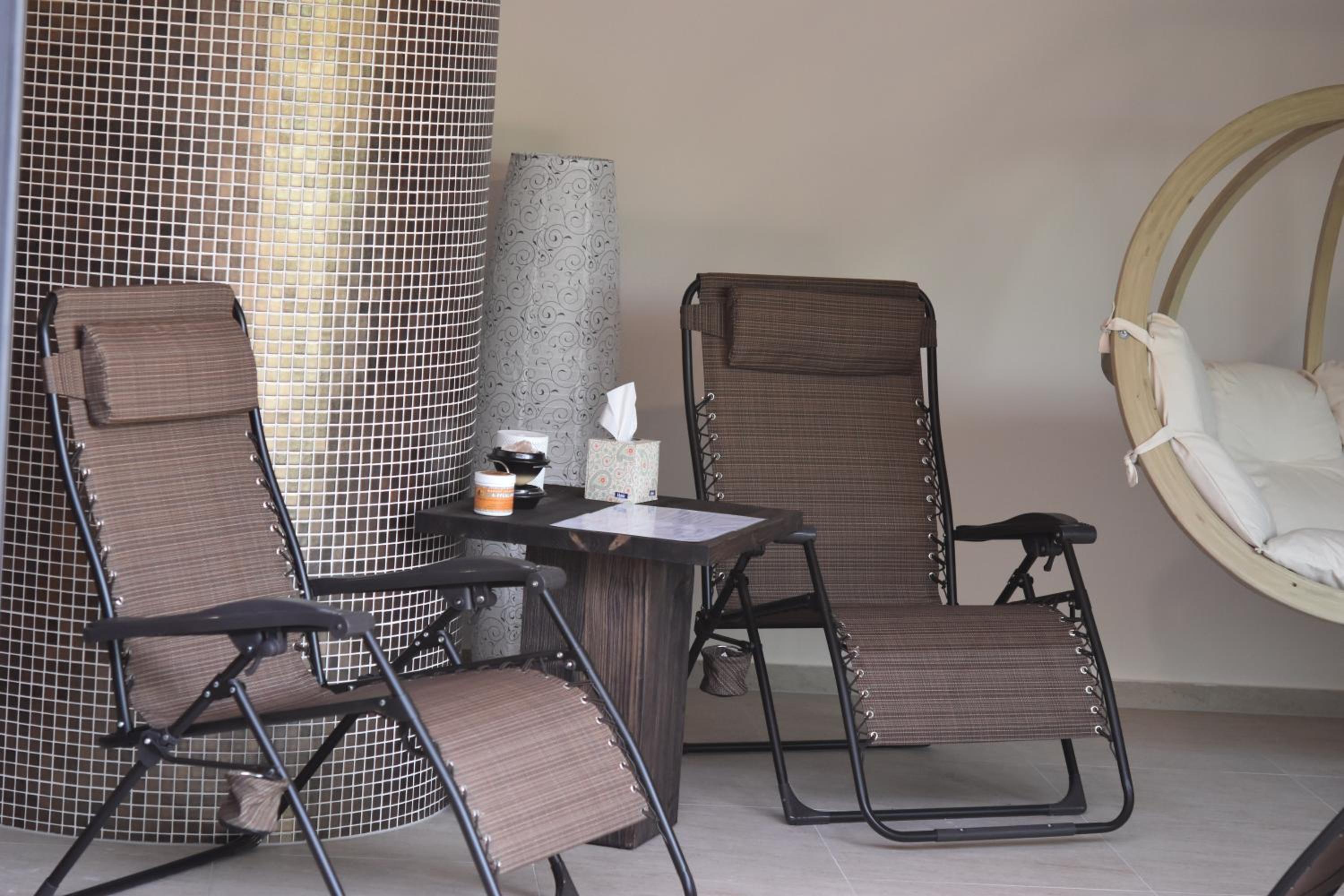 Suite with Spa Access photo 3