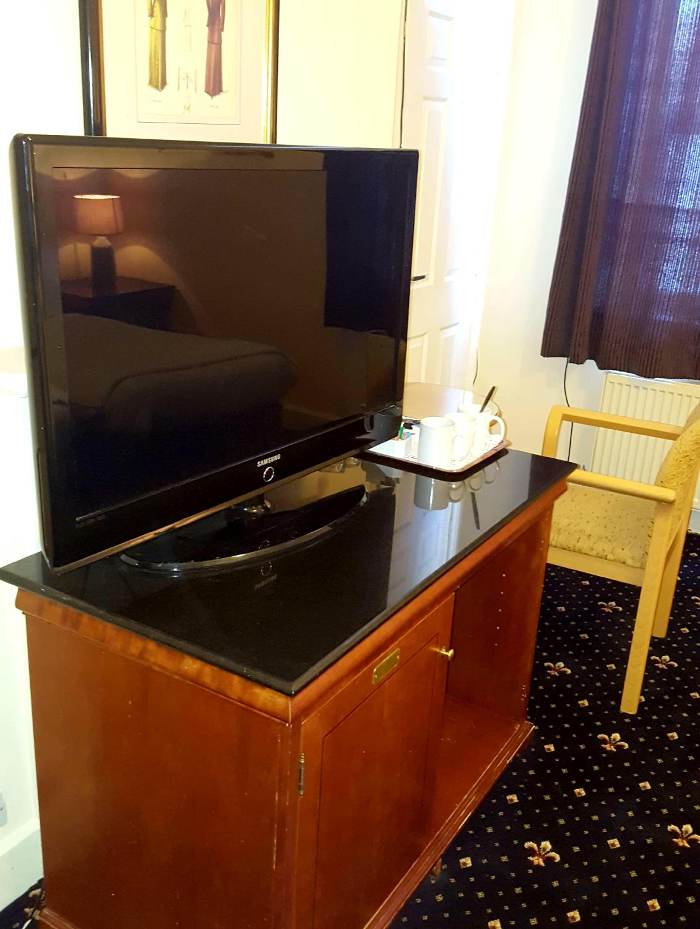 Basic Triple Room photo 2