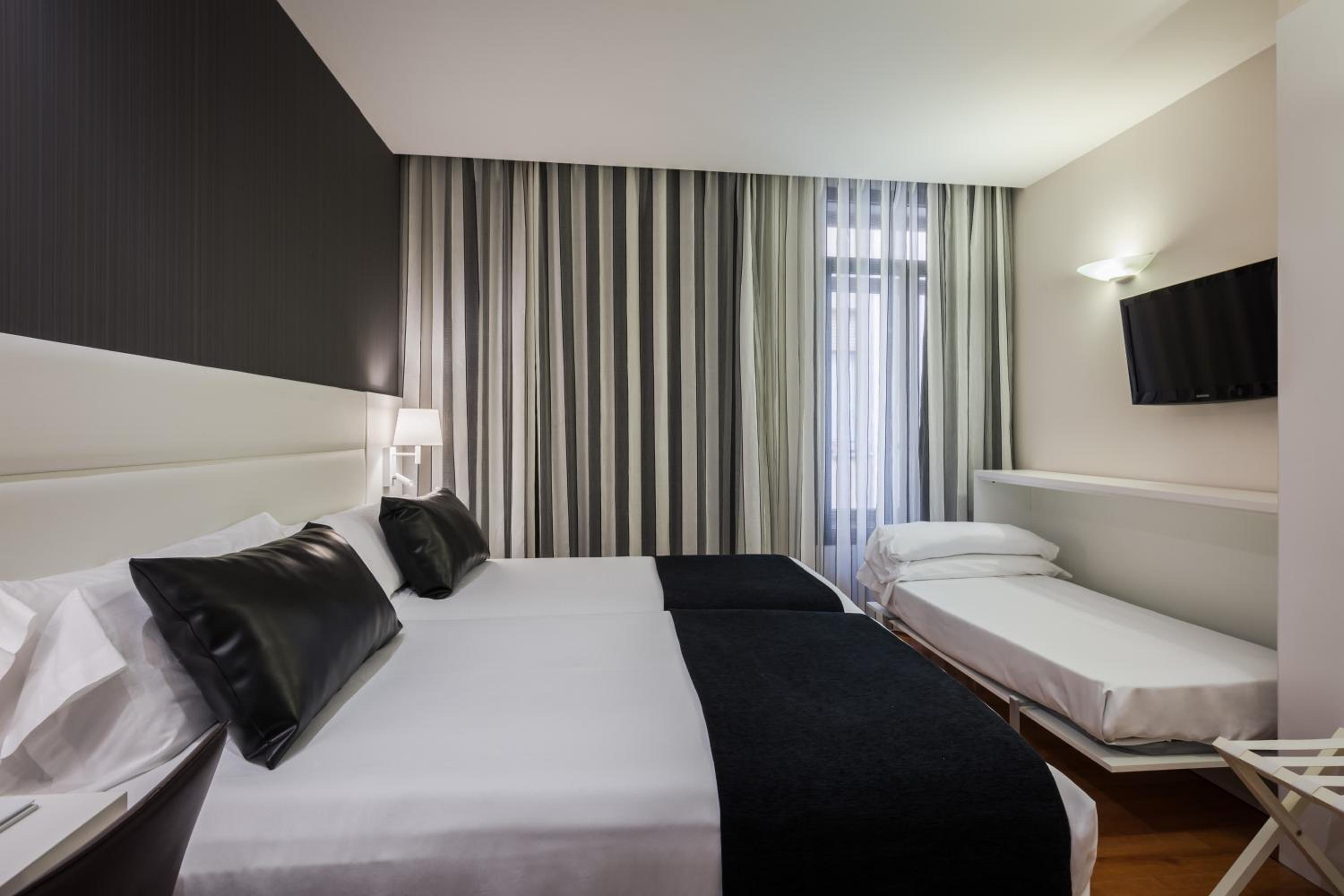 Triple Room - Photo 5