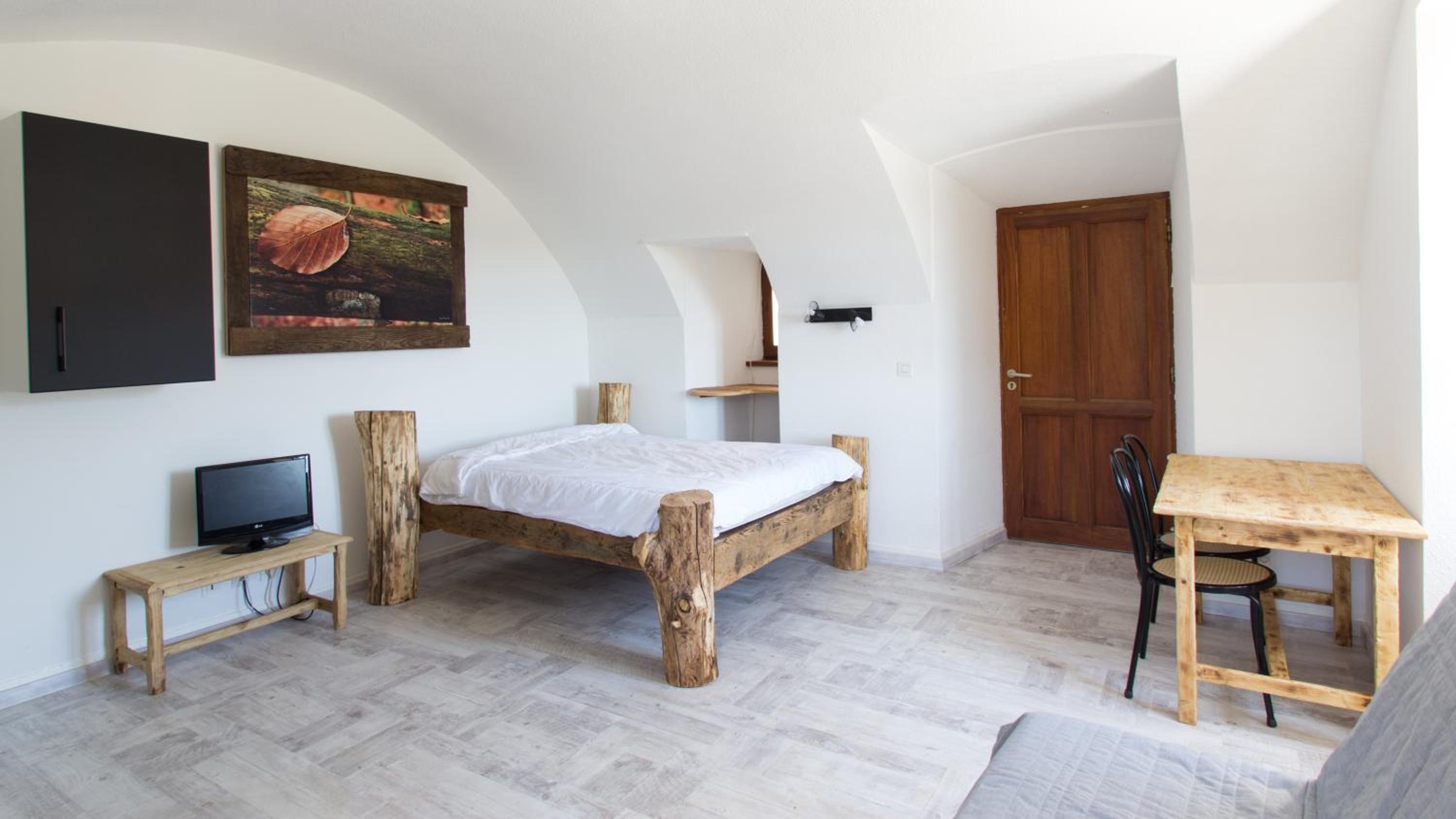 Studio Apartment with Terrace (2 Adults) photo 2