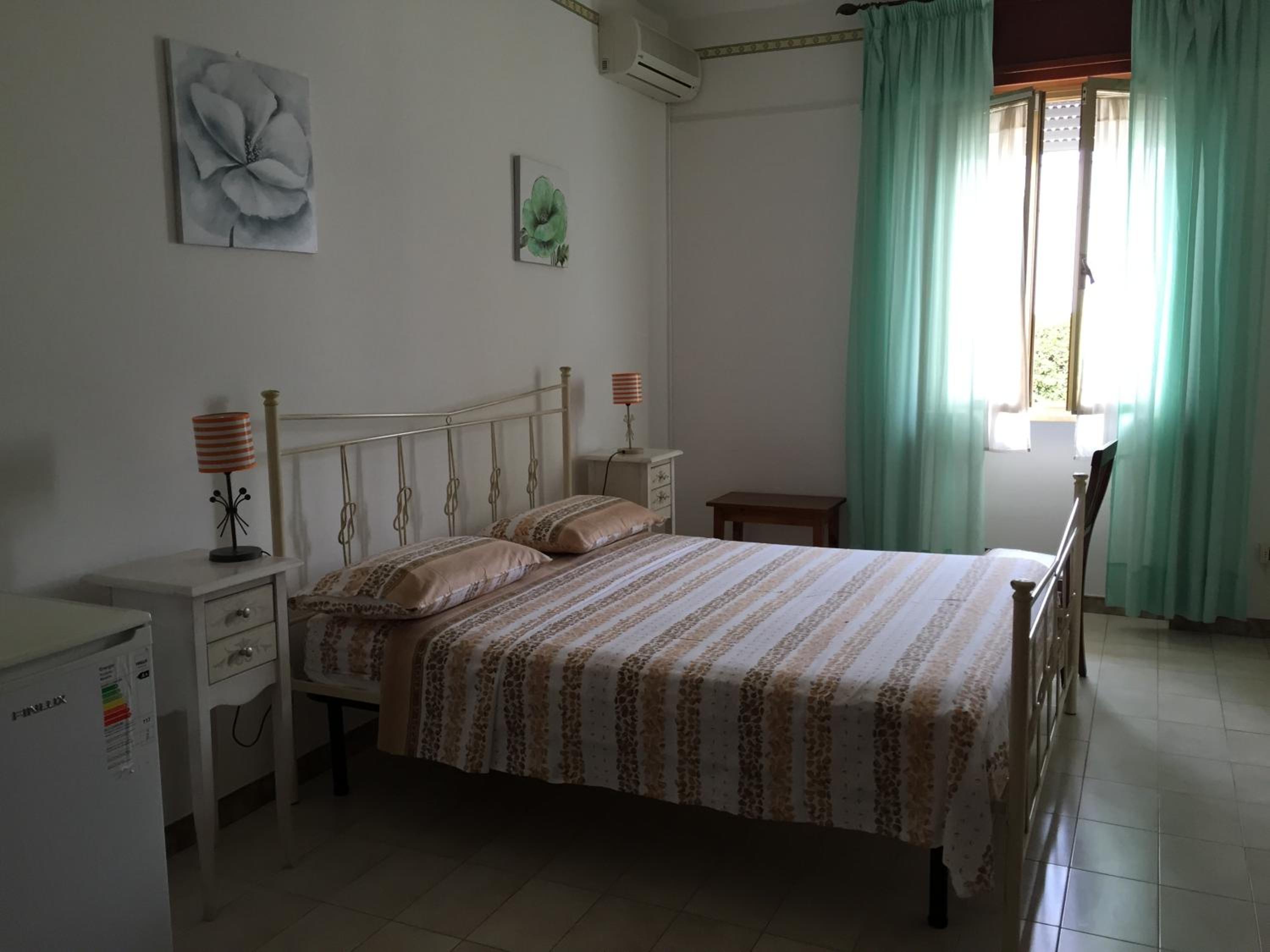 Double Room - Photo 6