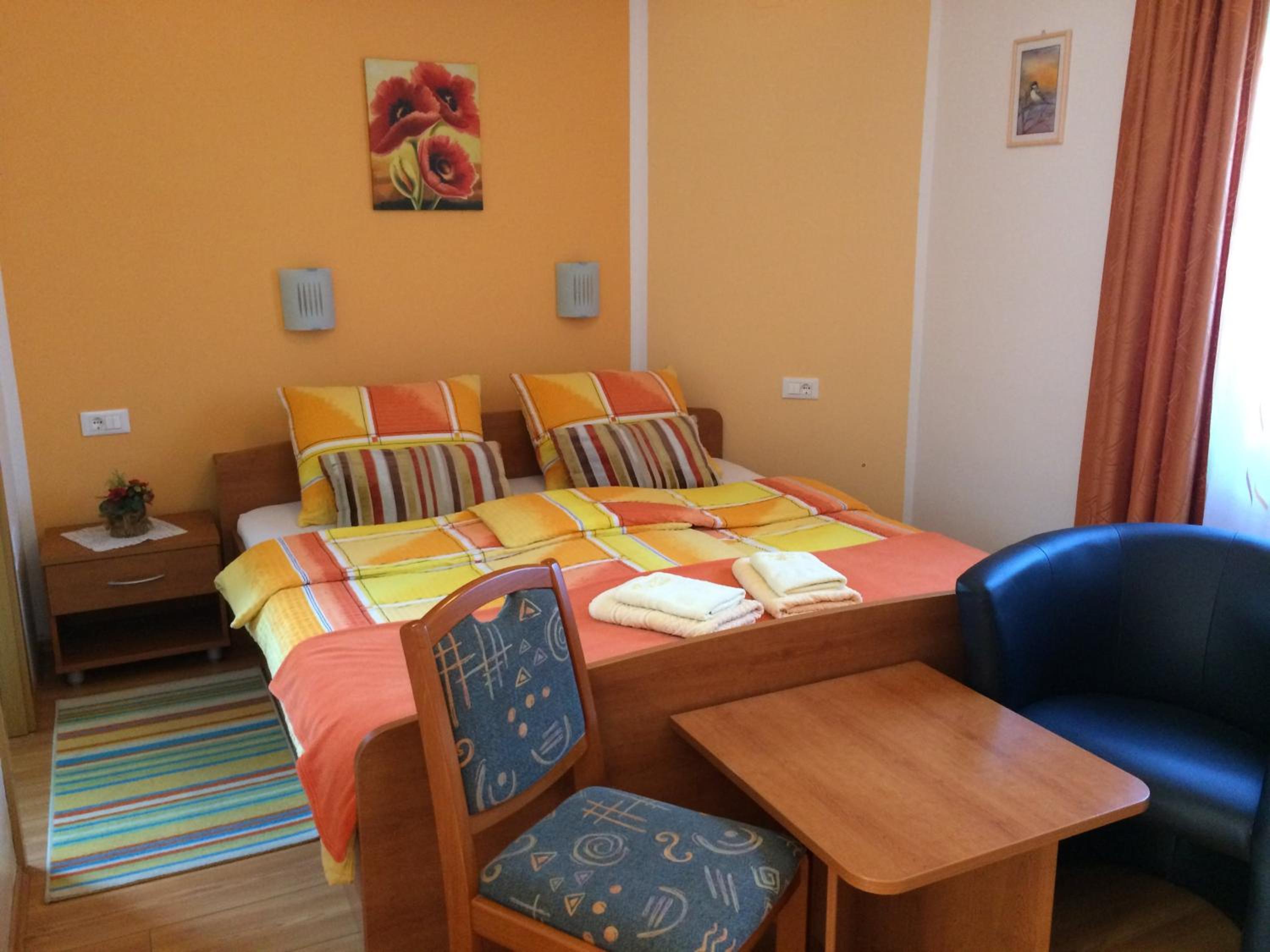 Double Room - Photo 1