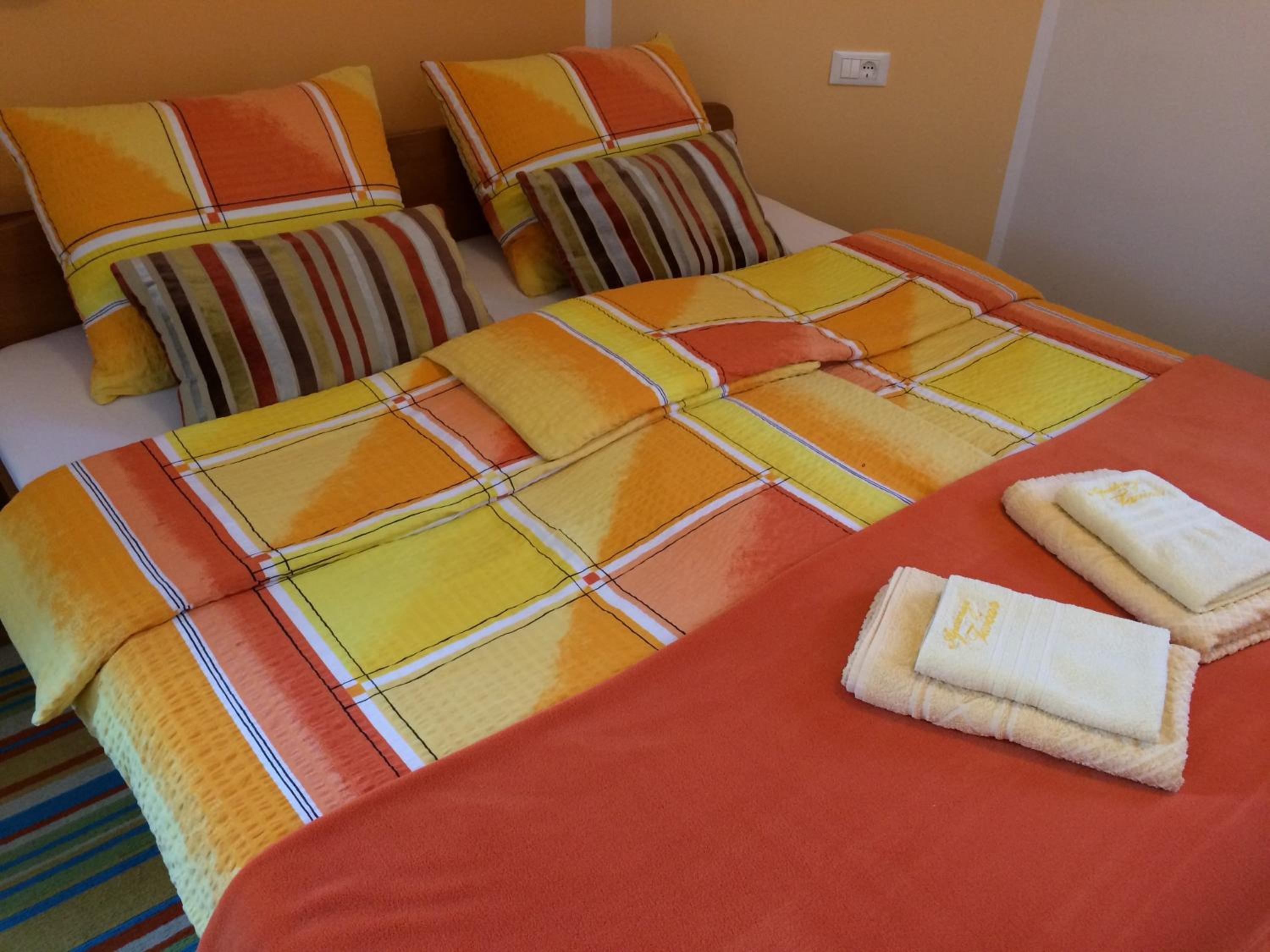 Double Room - Photo 2
