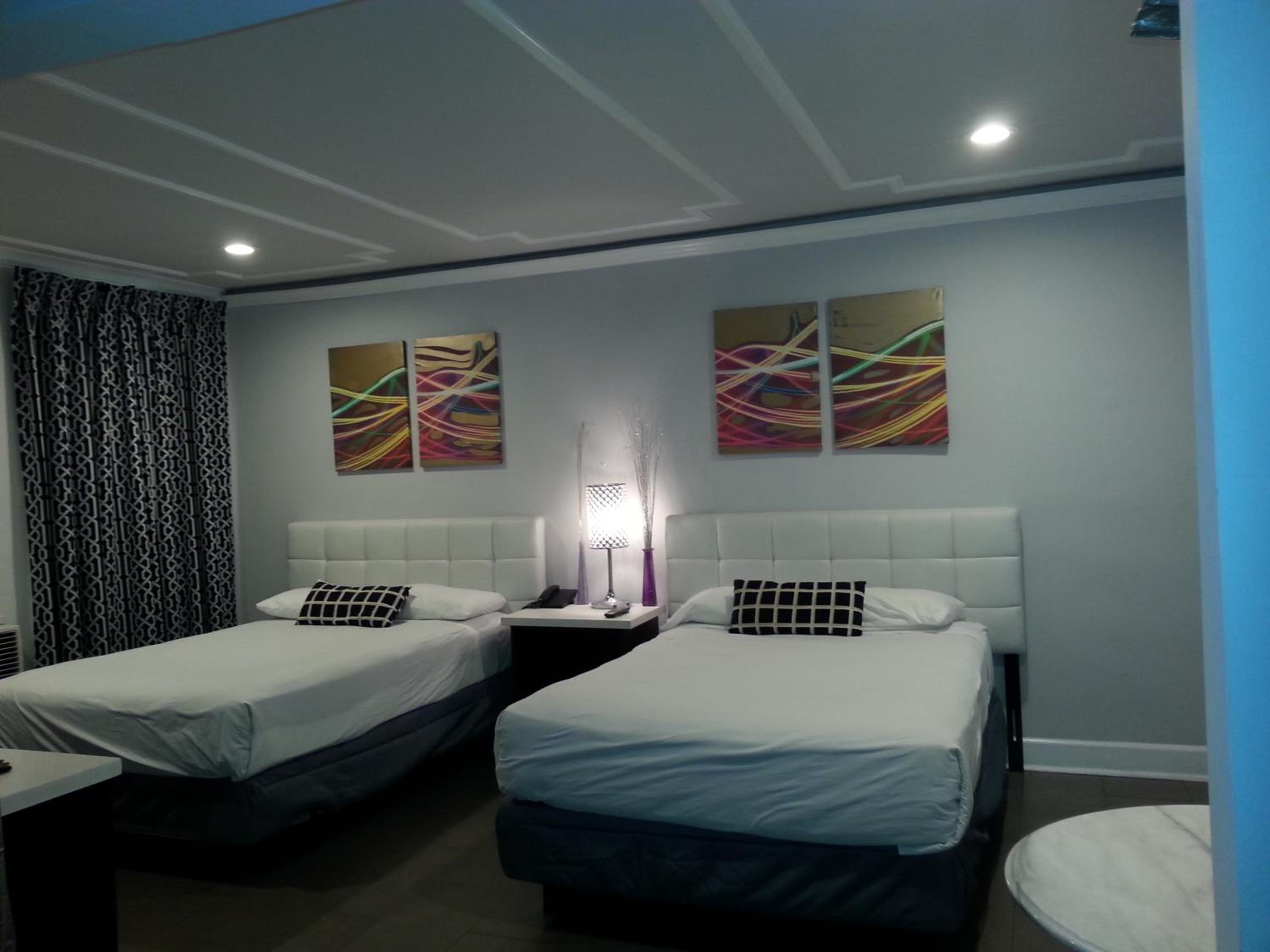 Double Room with Two Double Beds photo 1
