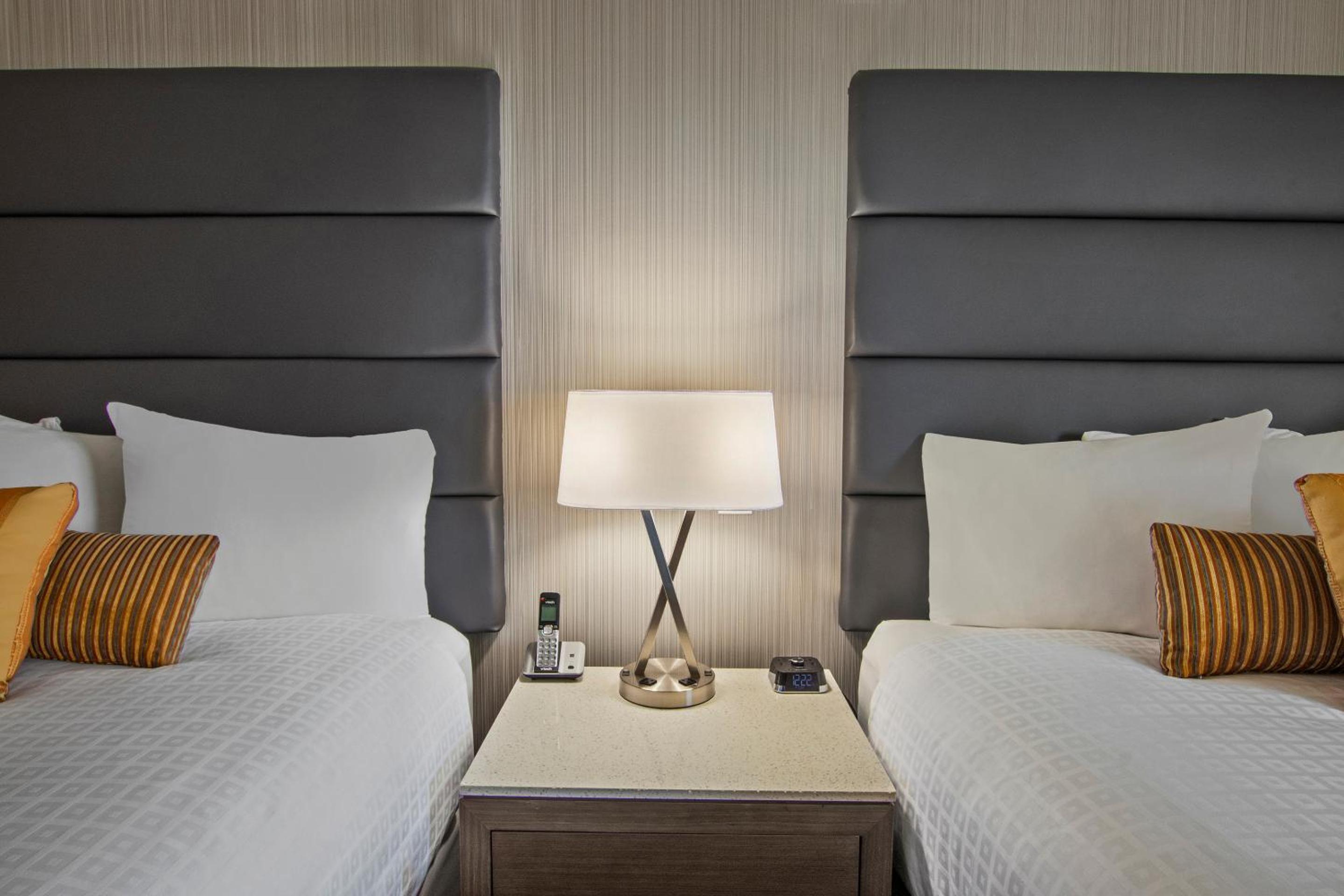 Queen Room with Two Queen Beds - Photo 6