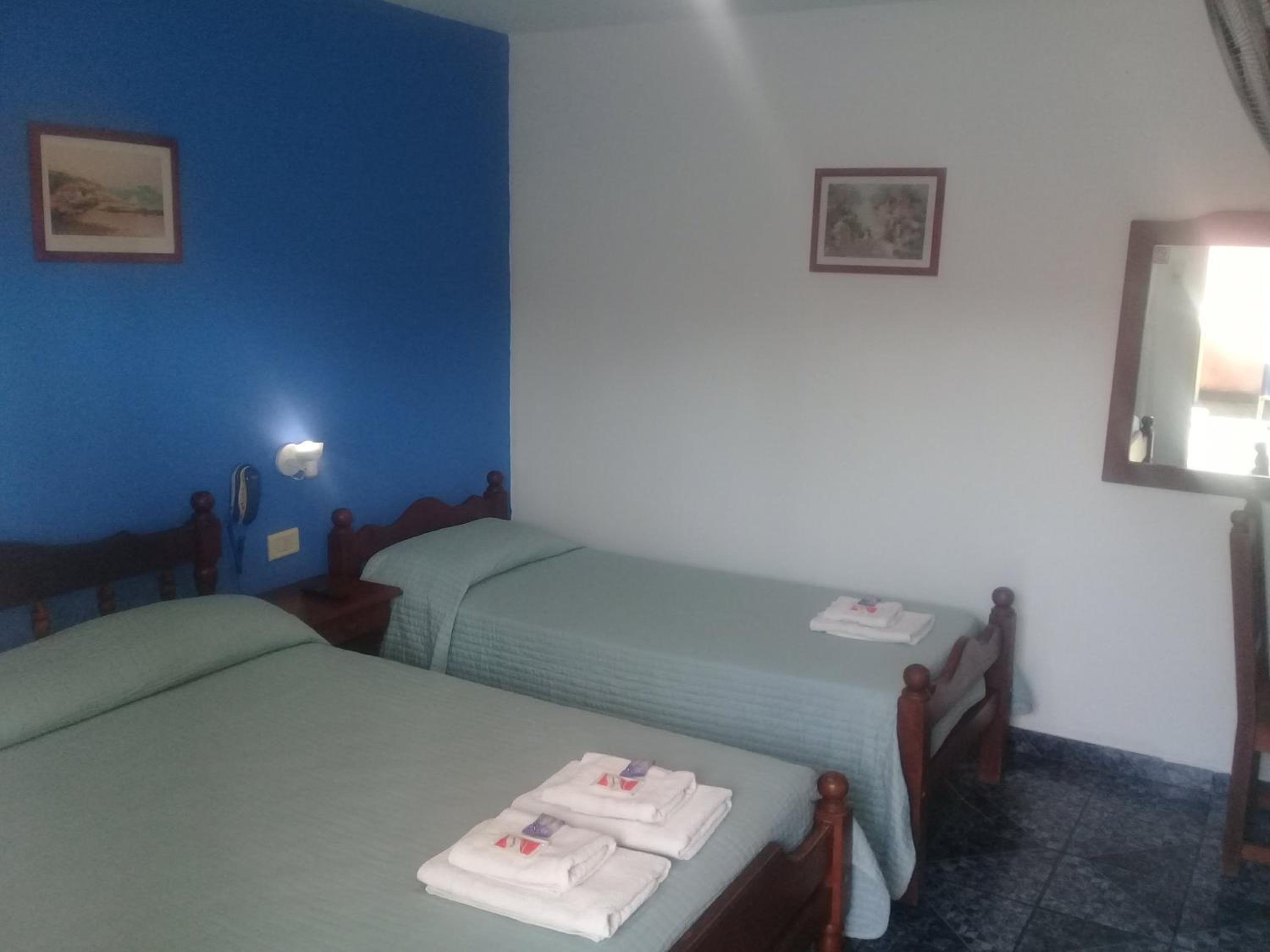 Triple Room (double bed + single bed)
