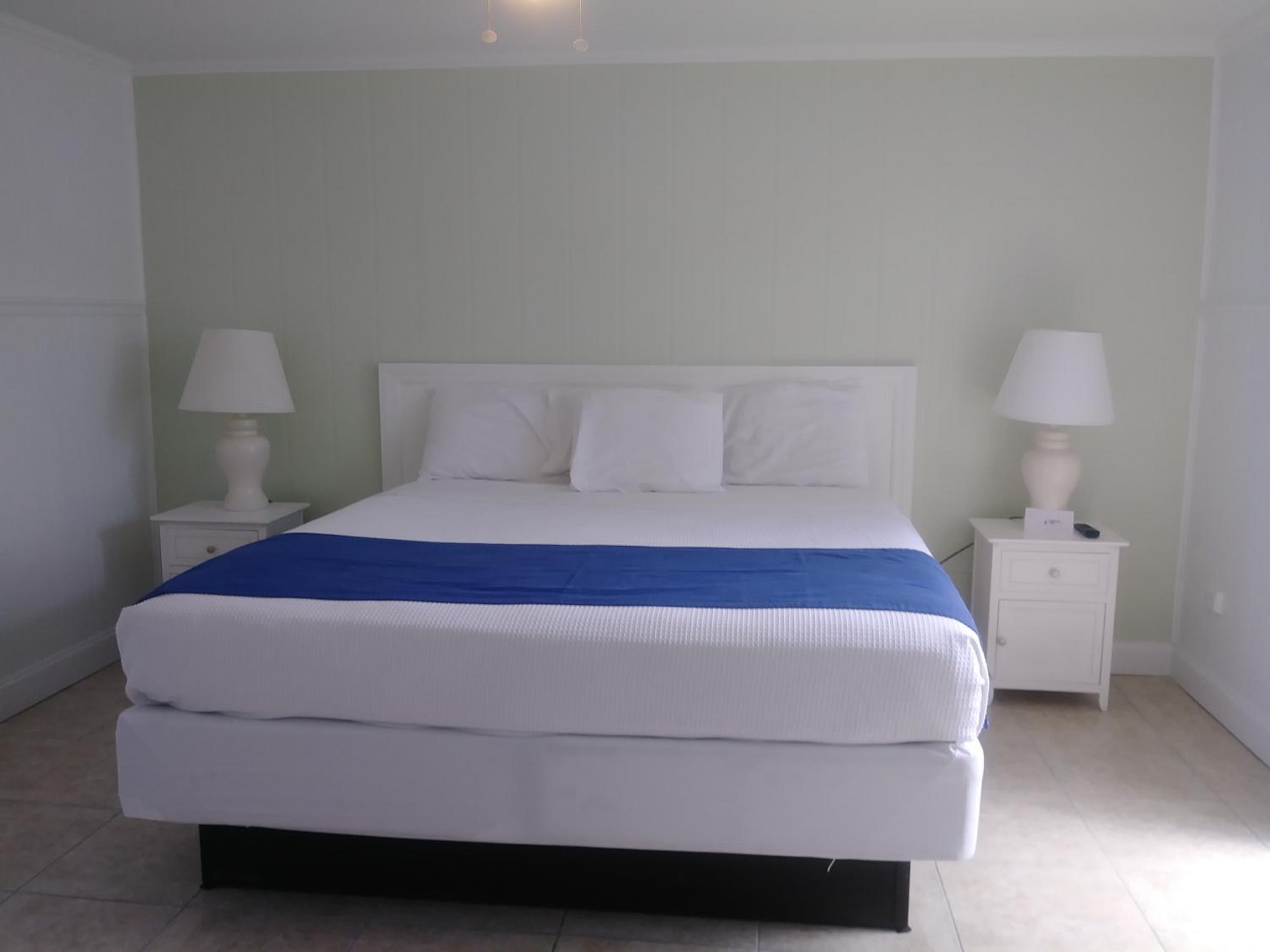 Standard King Room - Photo 1
