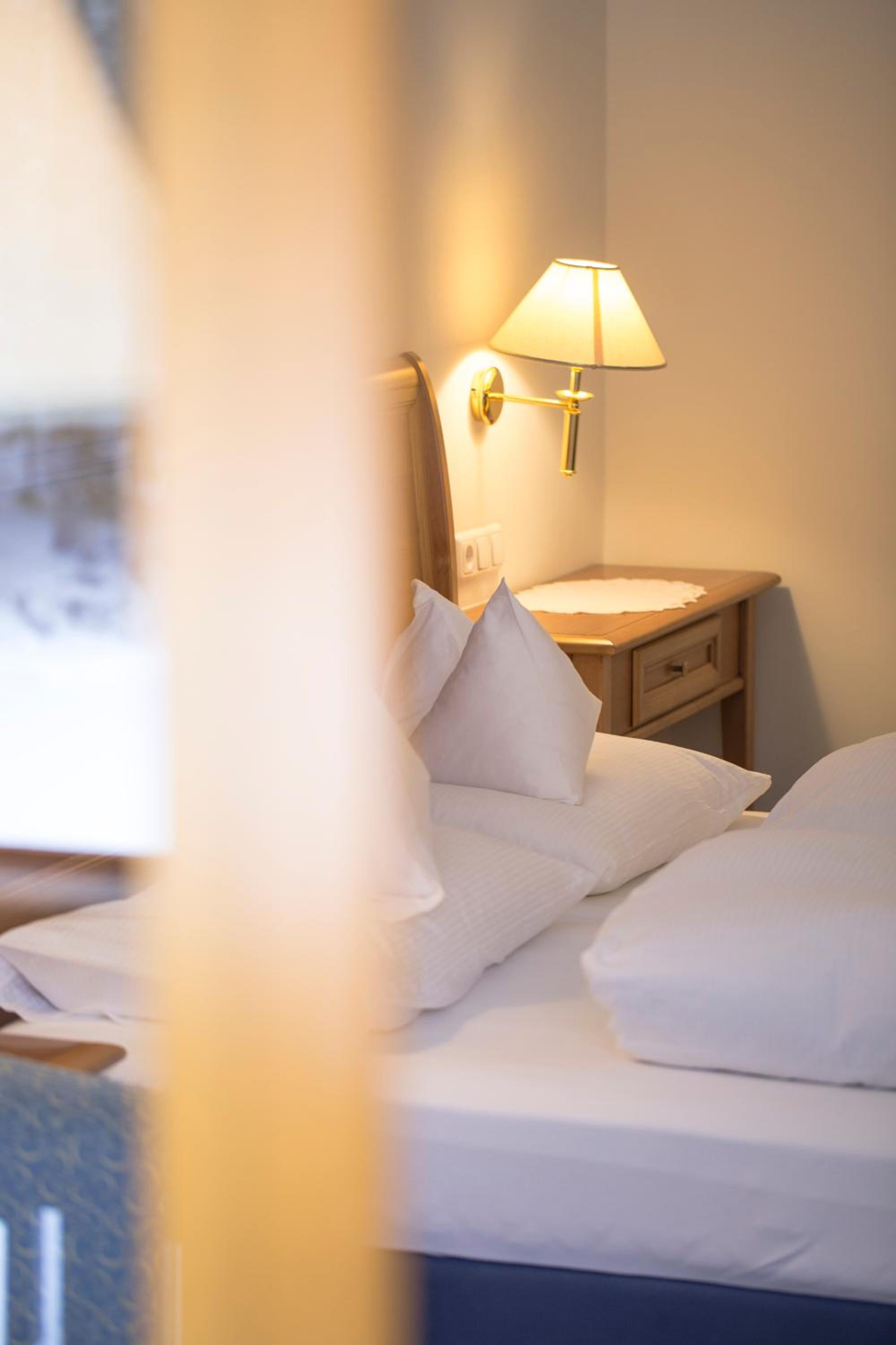 Superior Double Room with Lake View - Photo 6