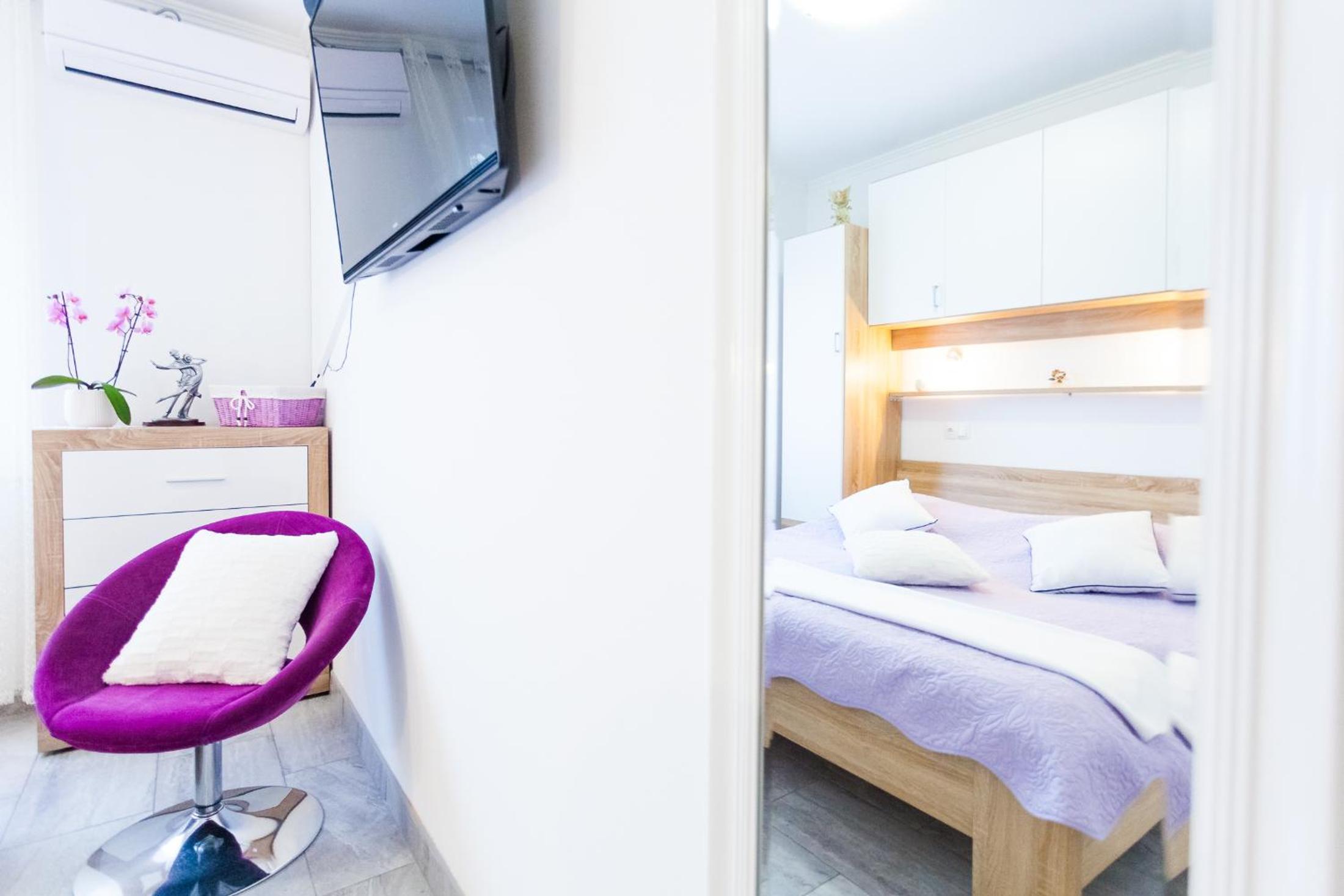 Deluxe Double Room Without Kitchen photo 3