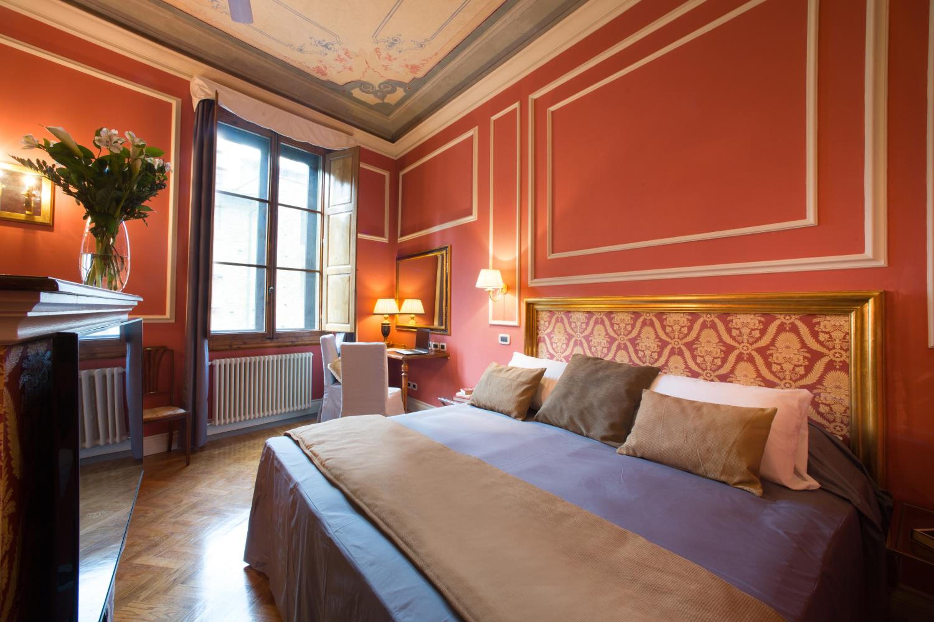 Deluxe Double or Twin Room photo 3