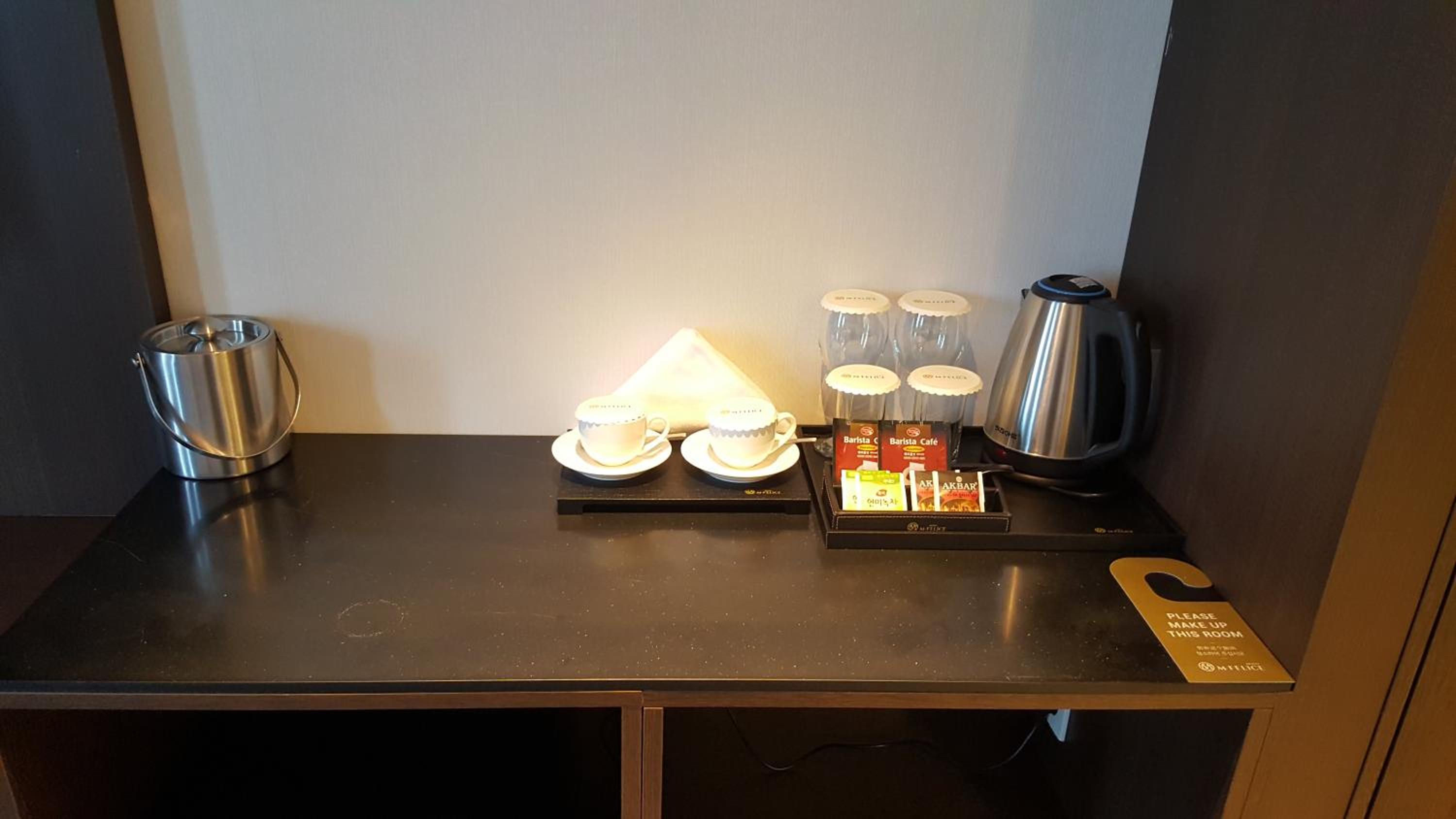 Suite - Photo 3
