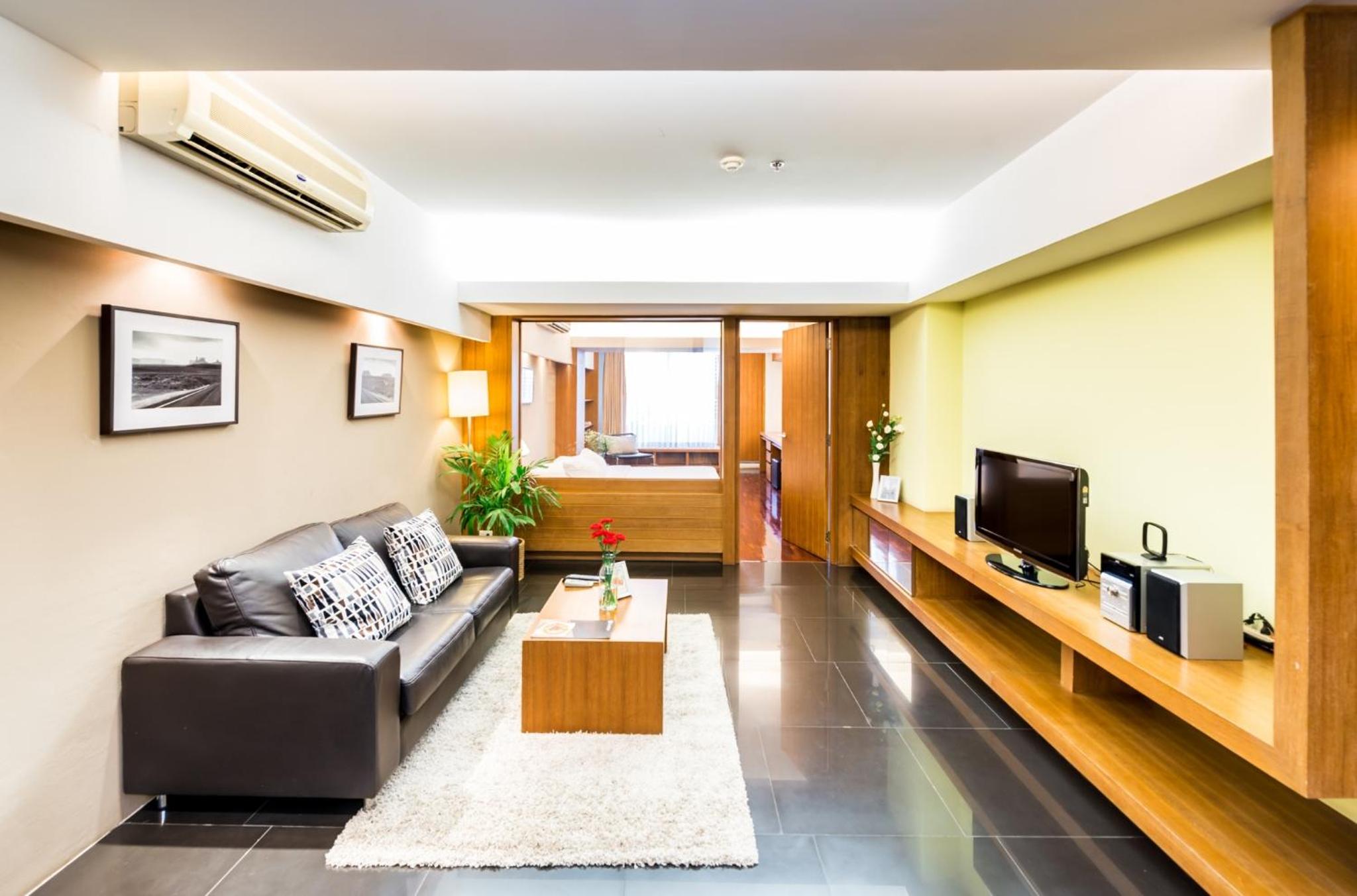 One-Bedroom Suite with Balcony - Photo 1