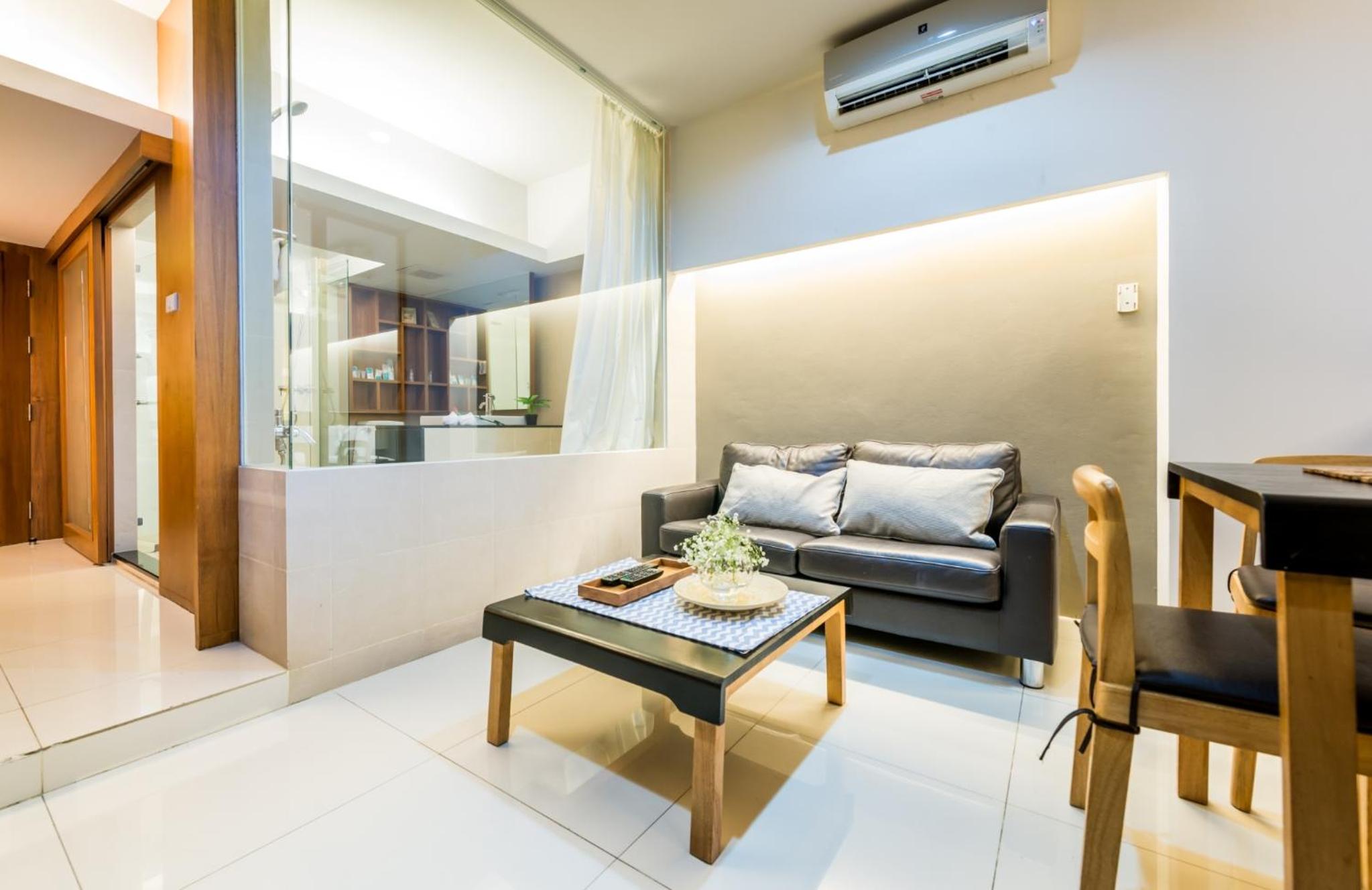 One-Bedroom Suite - Photo 6