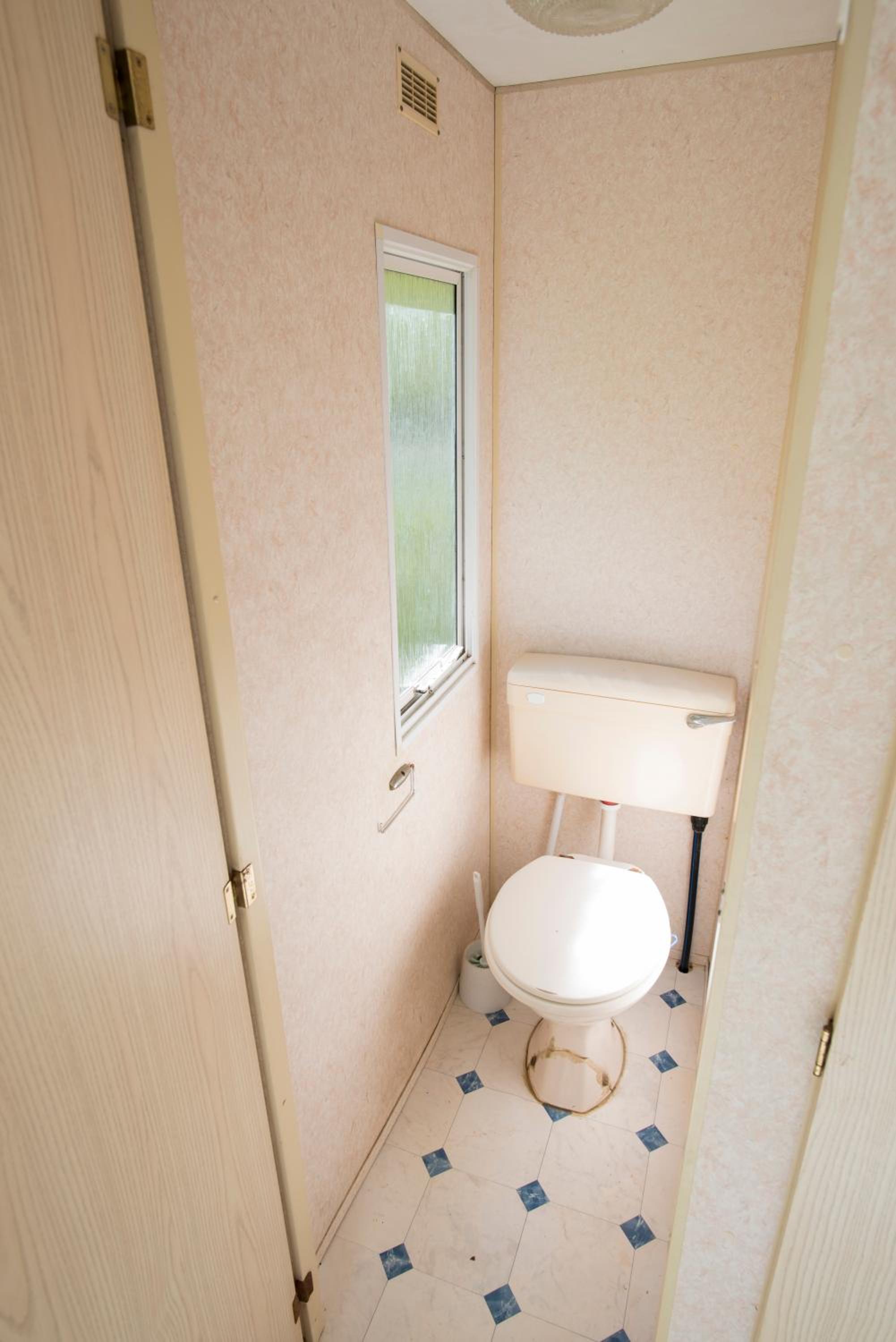 Mobile Home photo 3