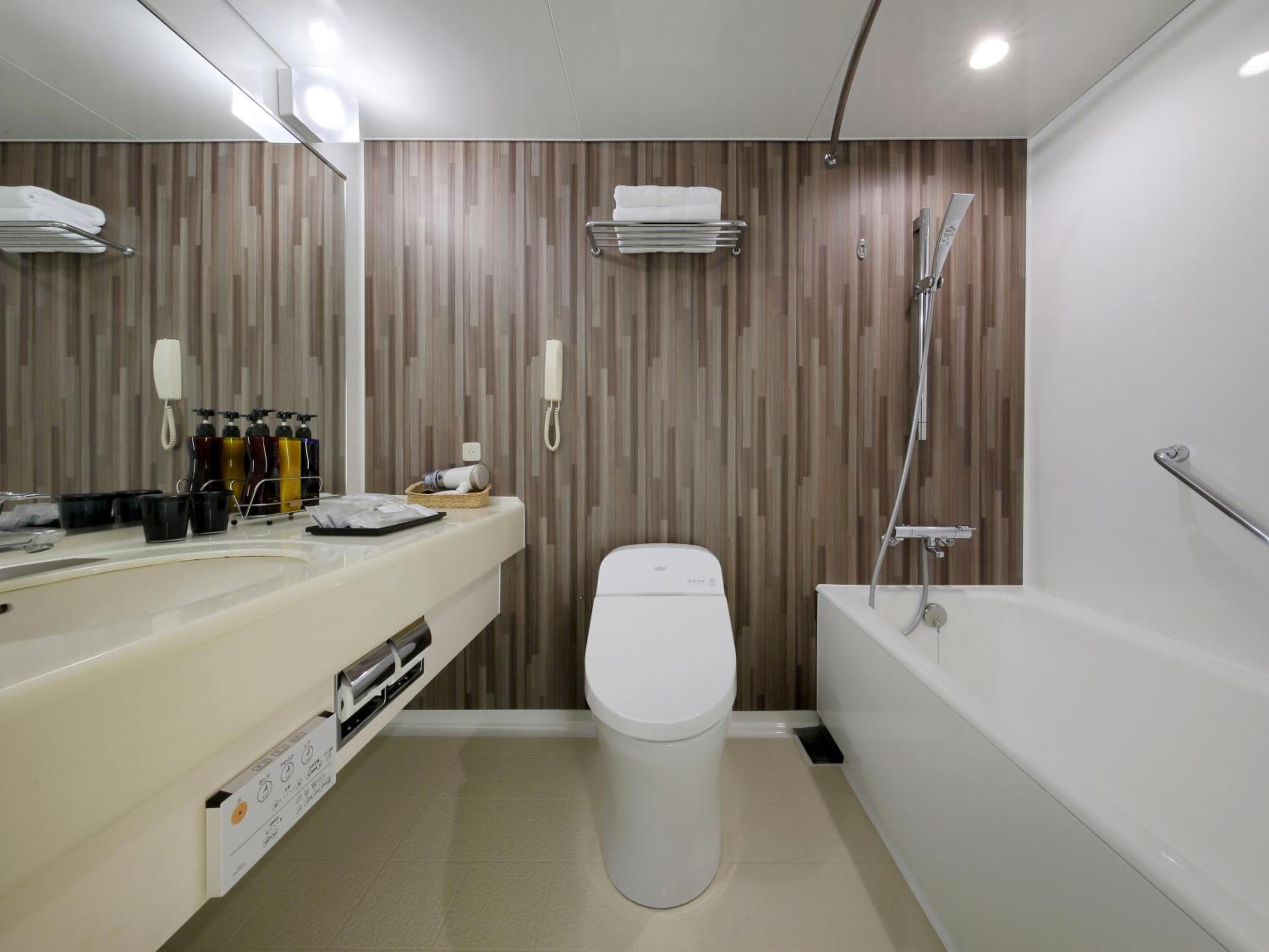 Standard Twin Room - Non-Smoking - Main Tower