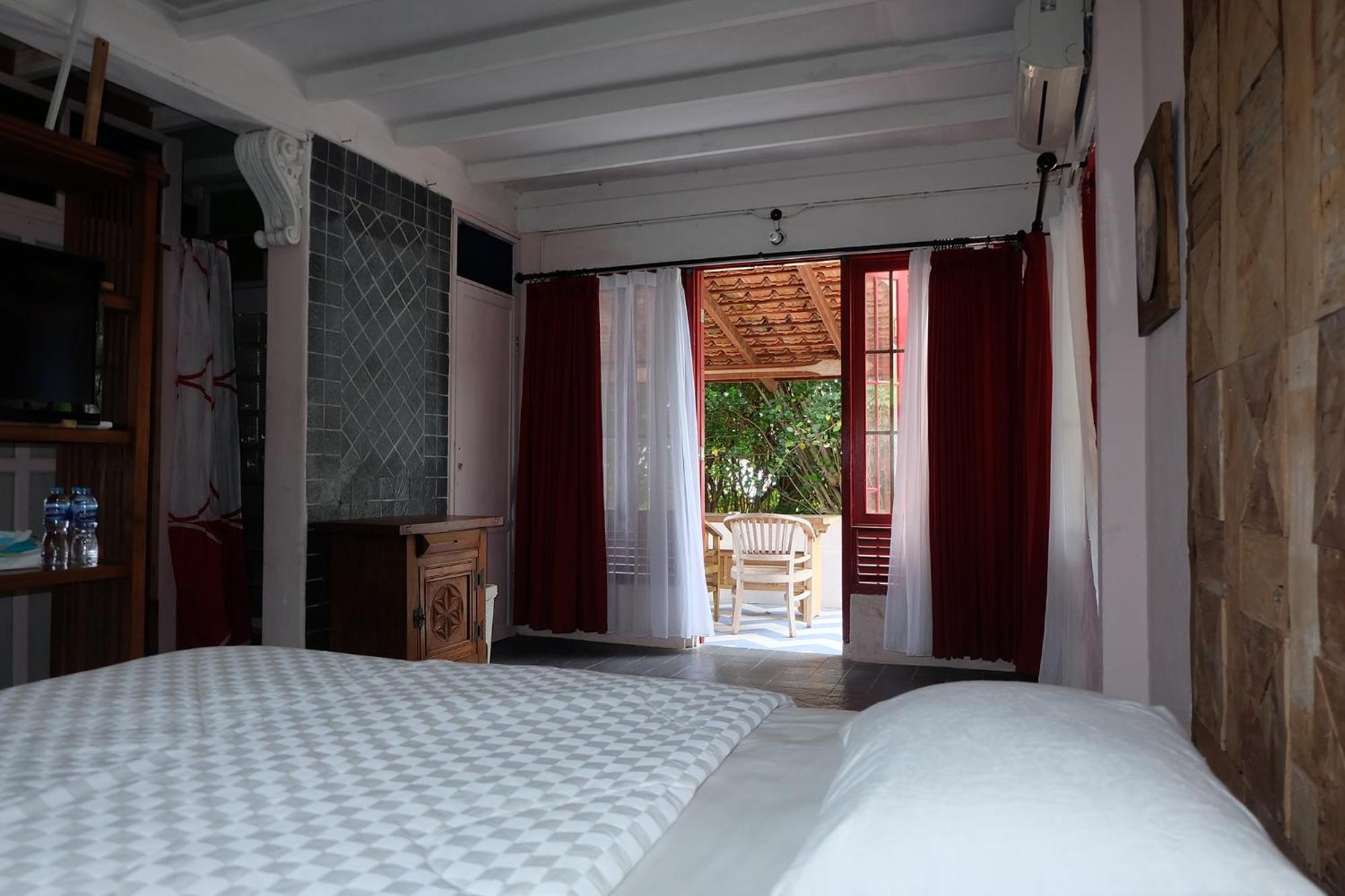Family Room with Sea View - Photo 1