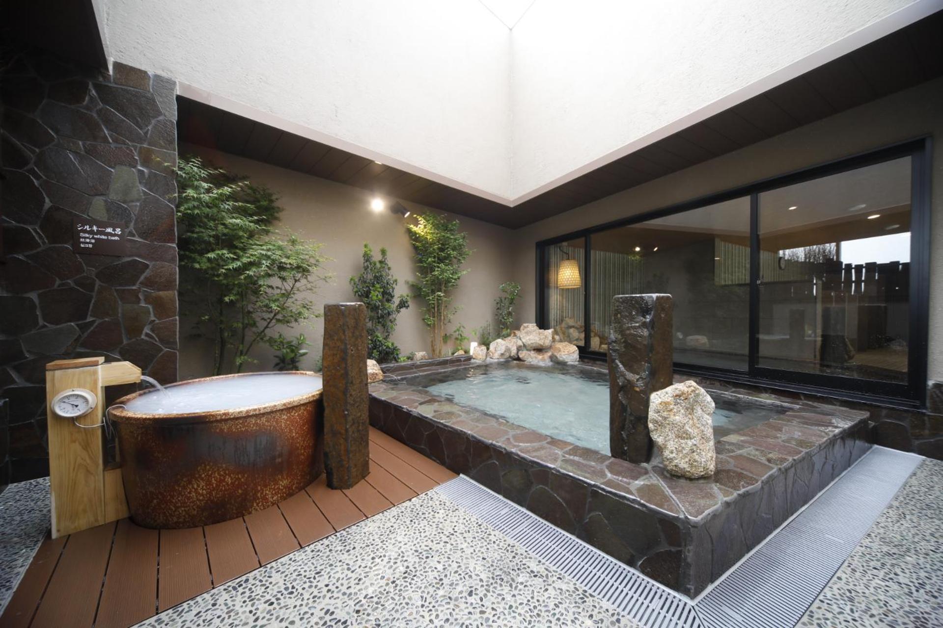 Double Room - Non-Smoking  - Photo 7