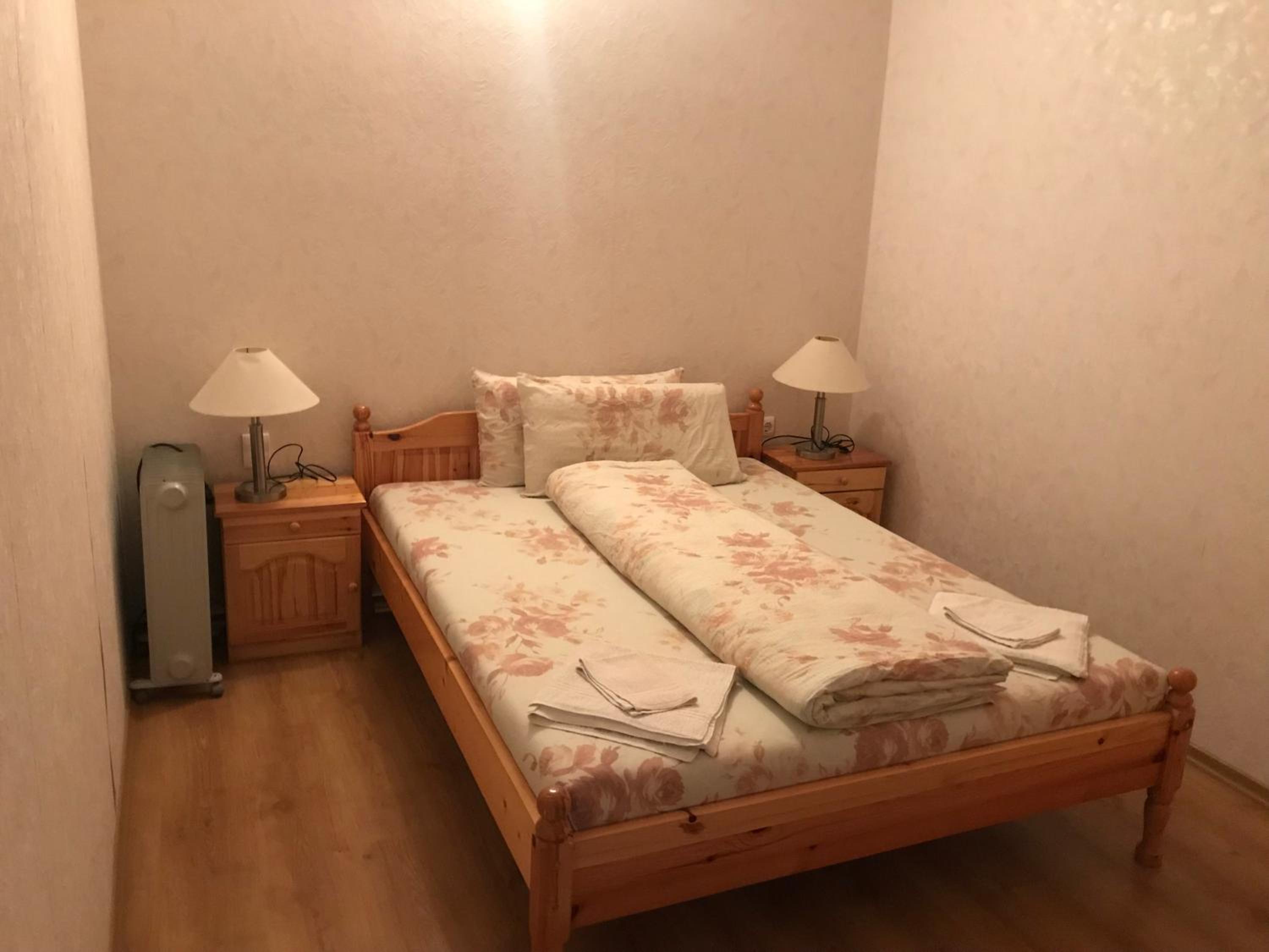 Two-Bedroom Apartment - Photo 8