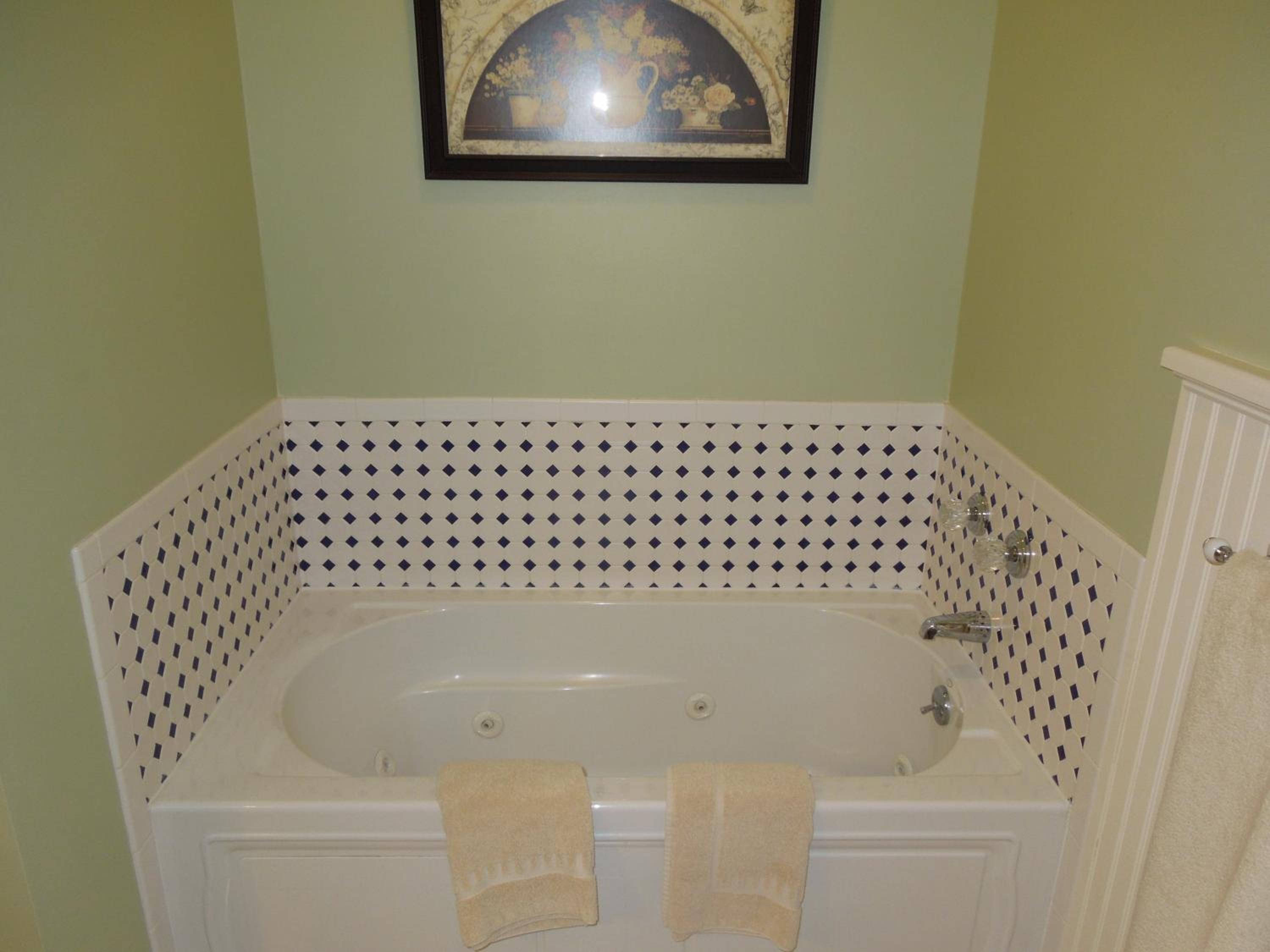 Luxury King Room with Spa Bath - Photo 3