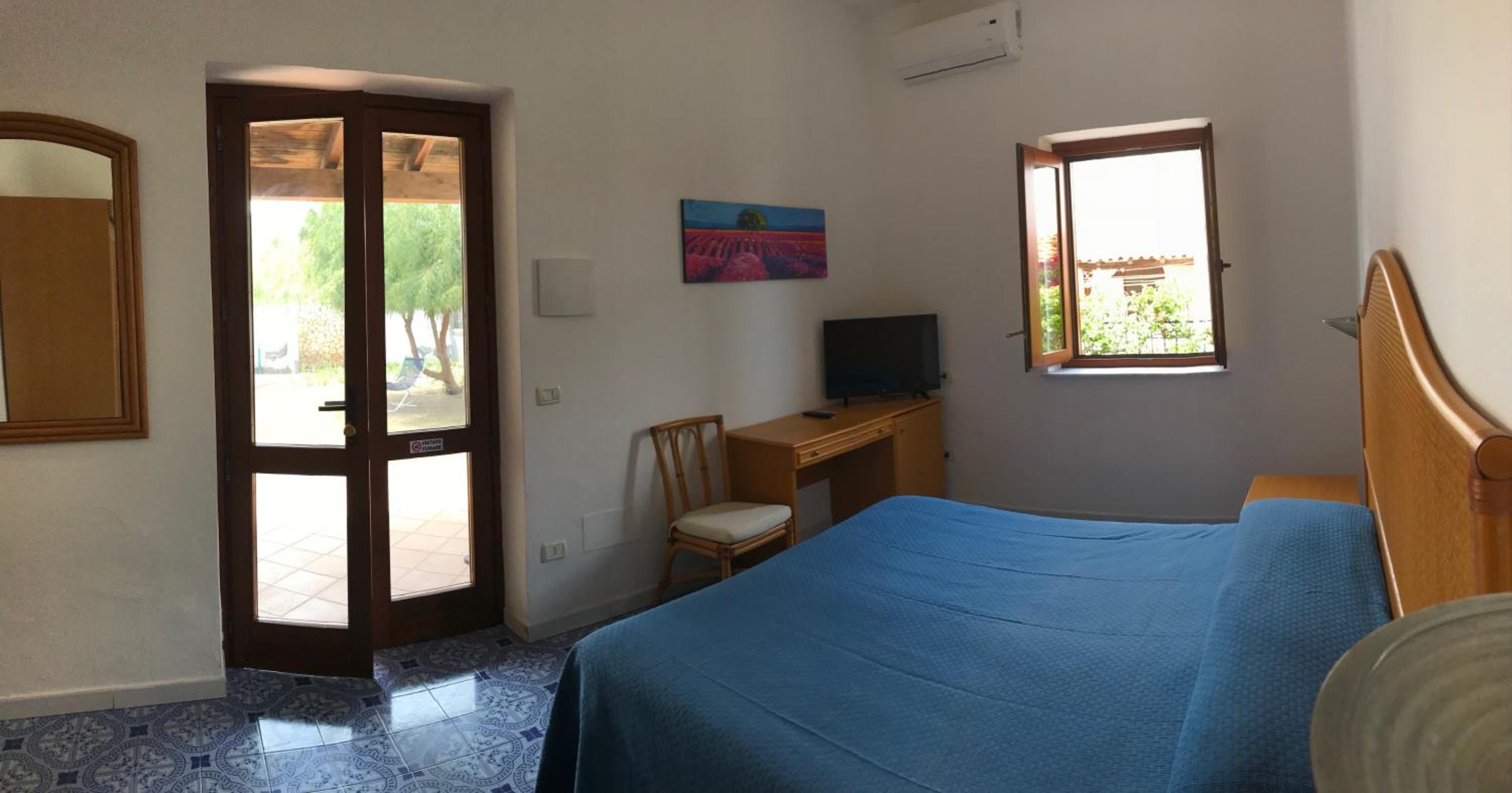 Double or Twin Room photo 2