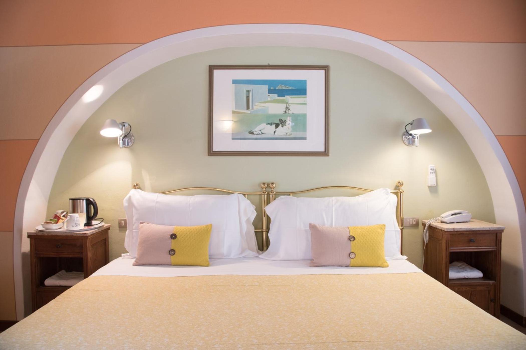 Double or Twin Room - Photo 18