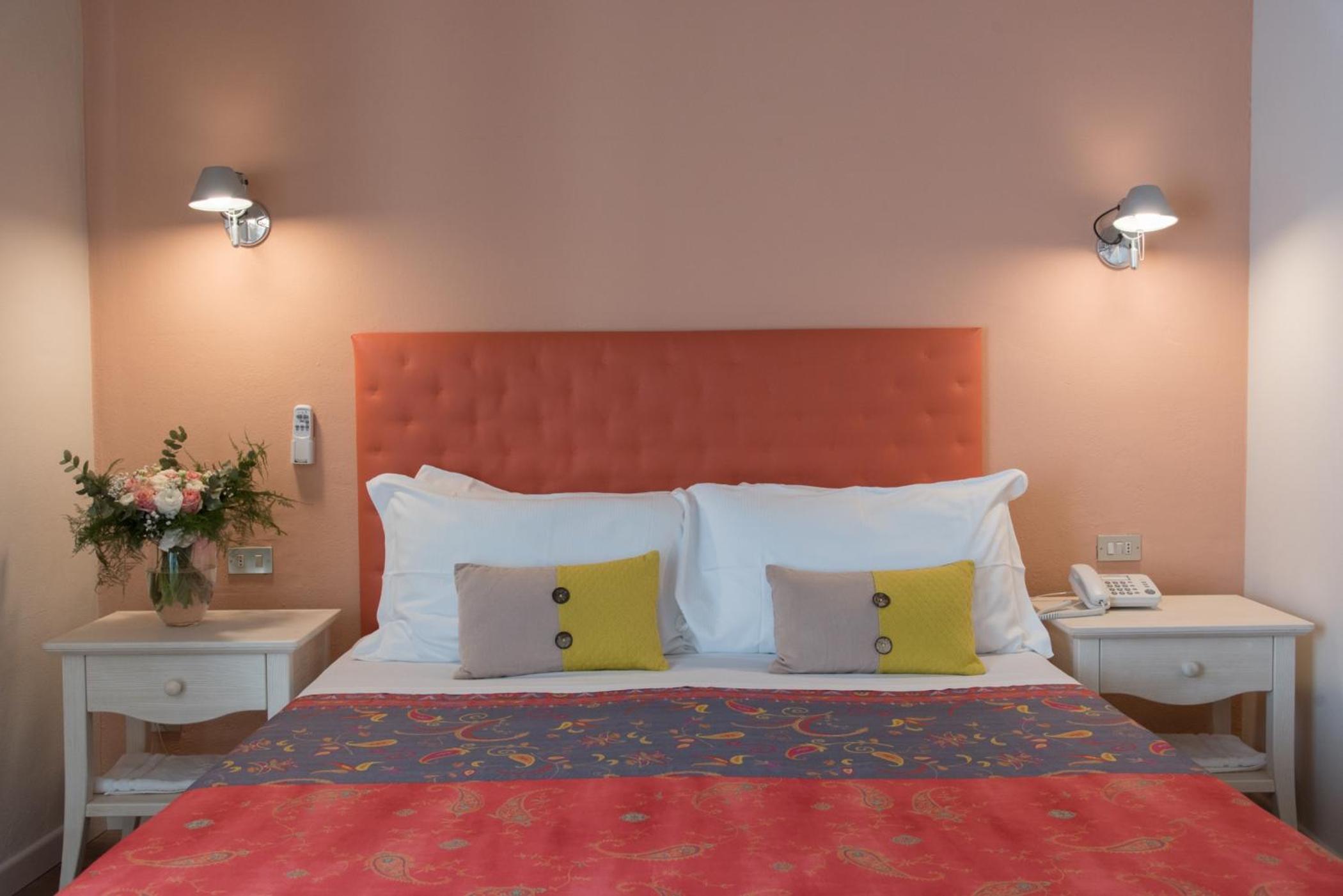 Double or Twin Room - Photo 19