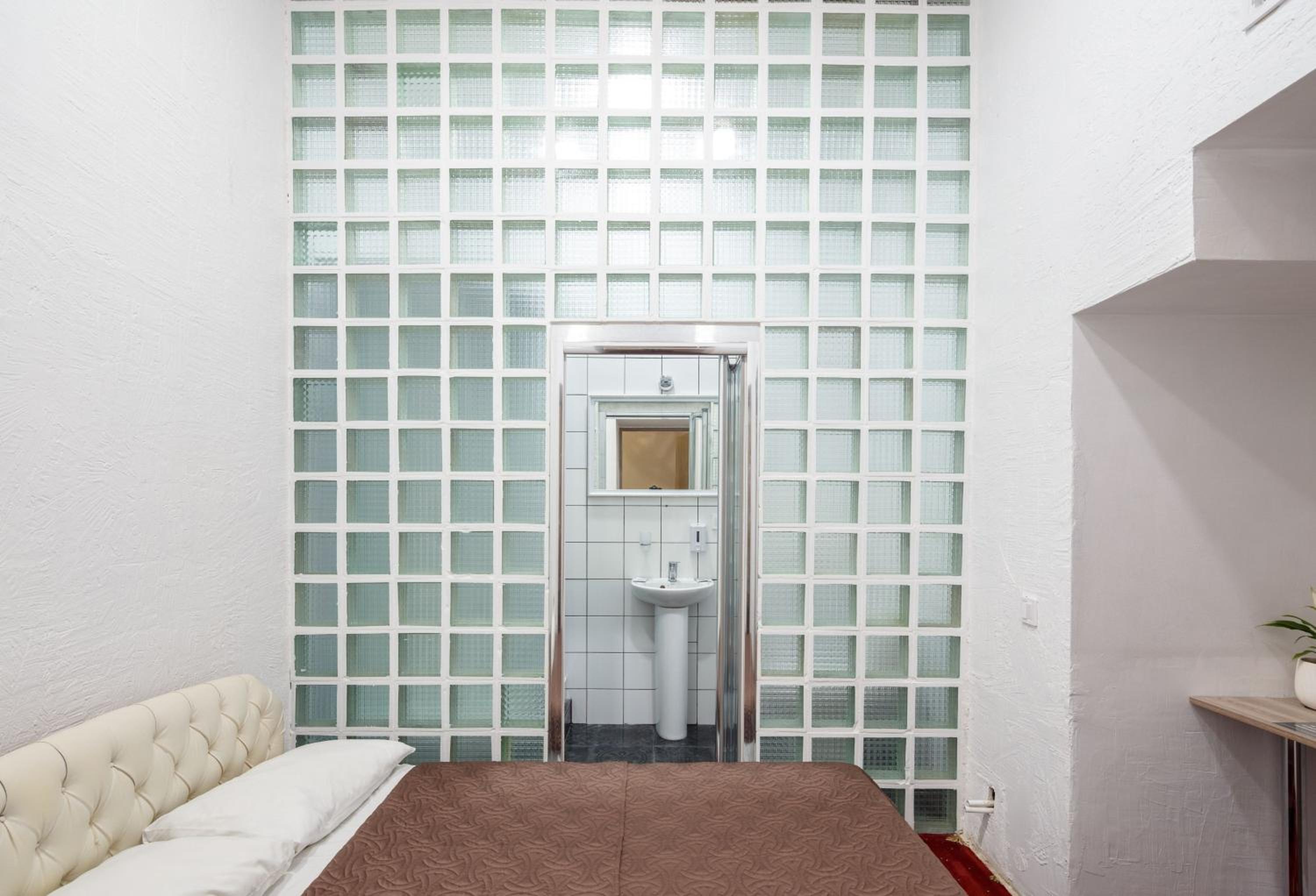 Budget Double Room photo 1