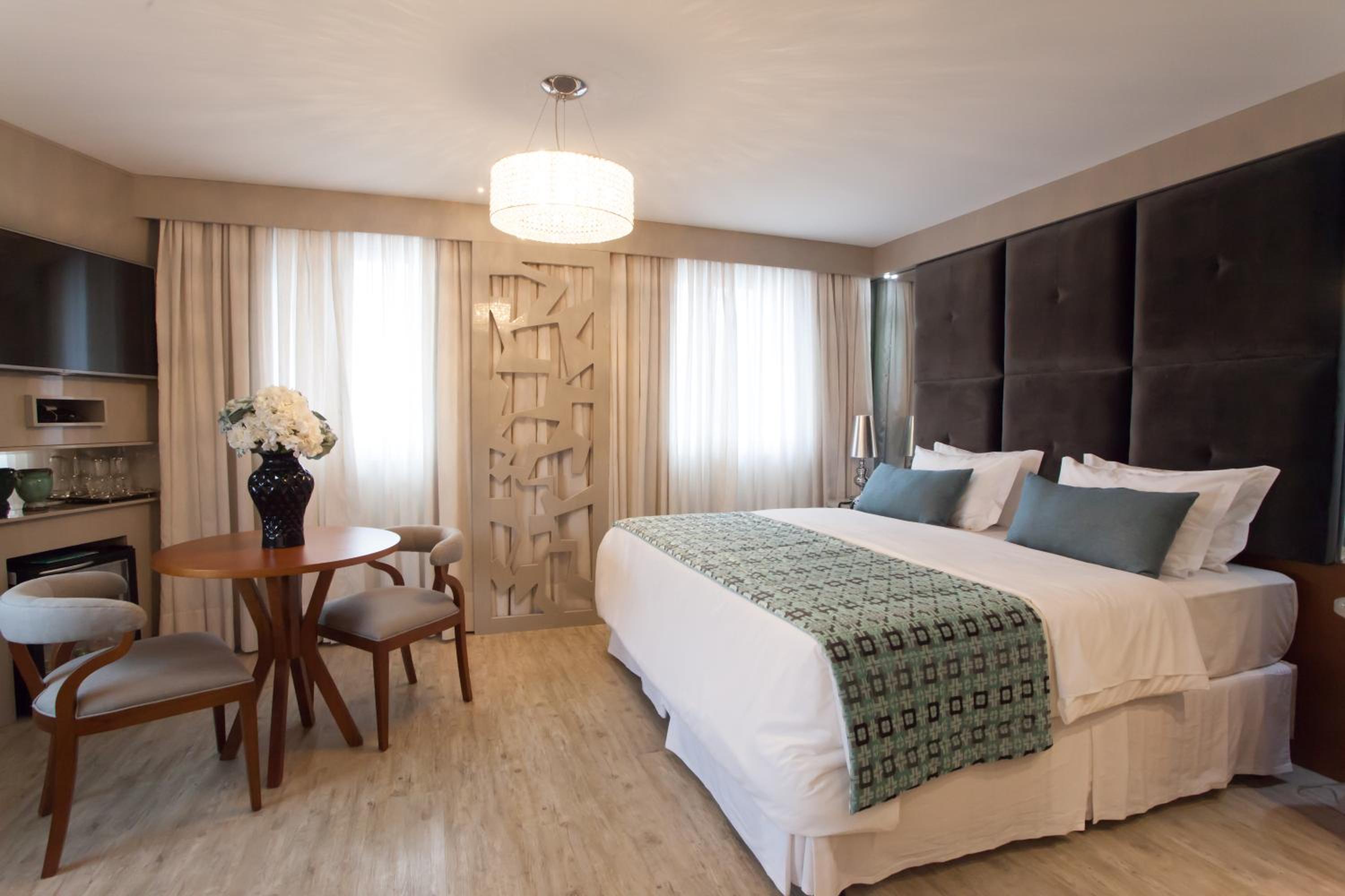 King Suite with Spa Bath