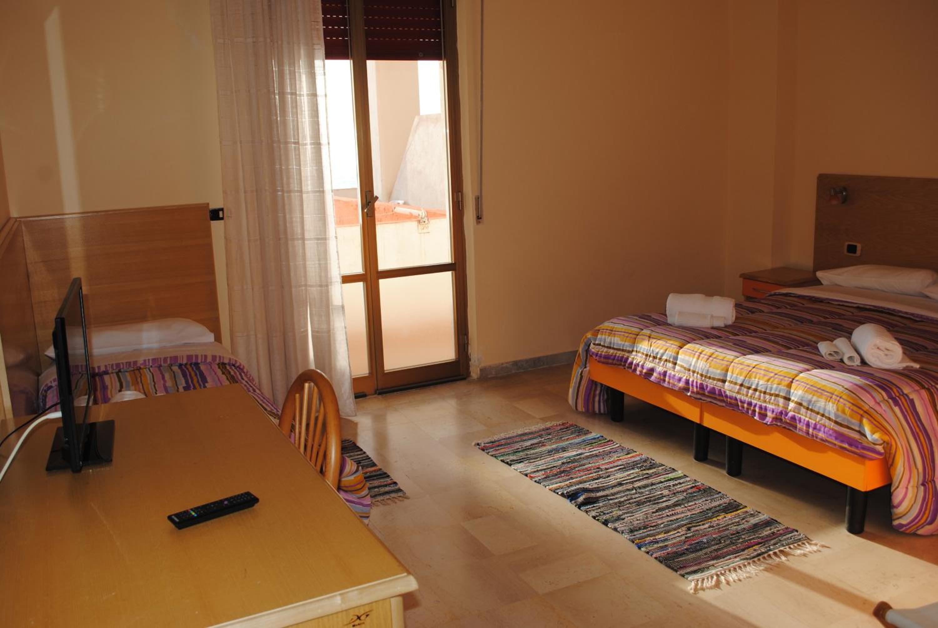 Triple Room with Sea View photo 2