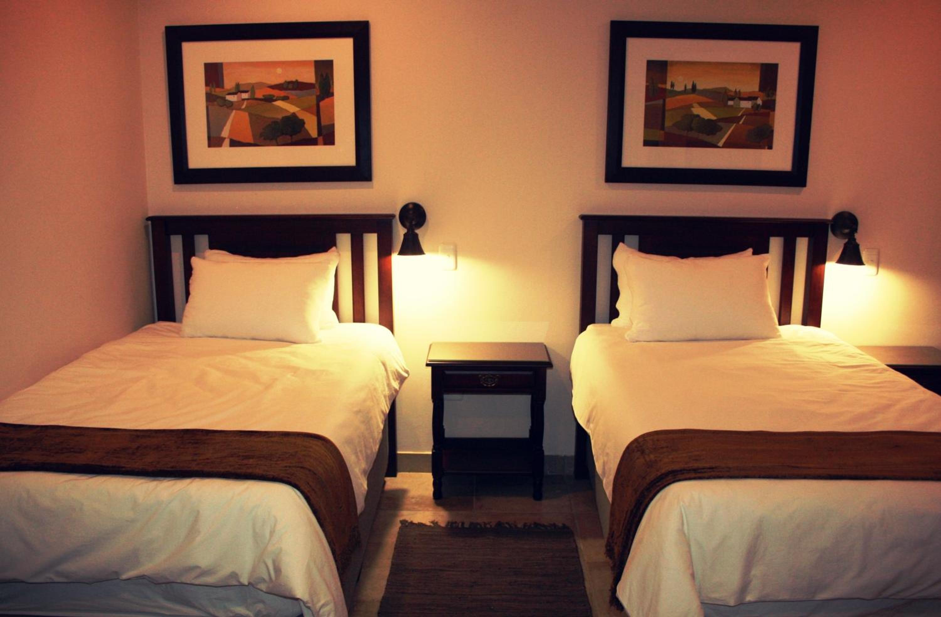 Standard Twin Room photo 1