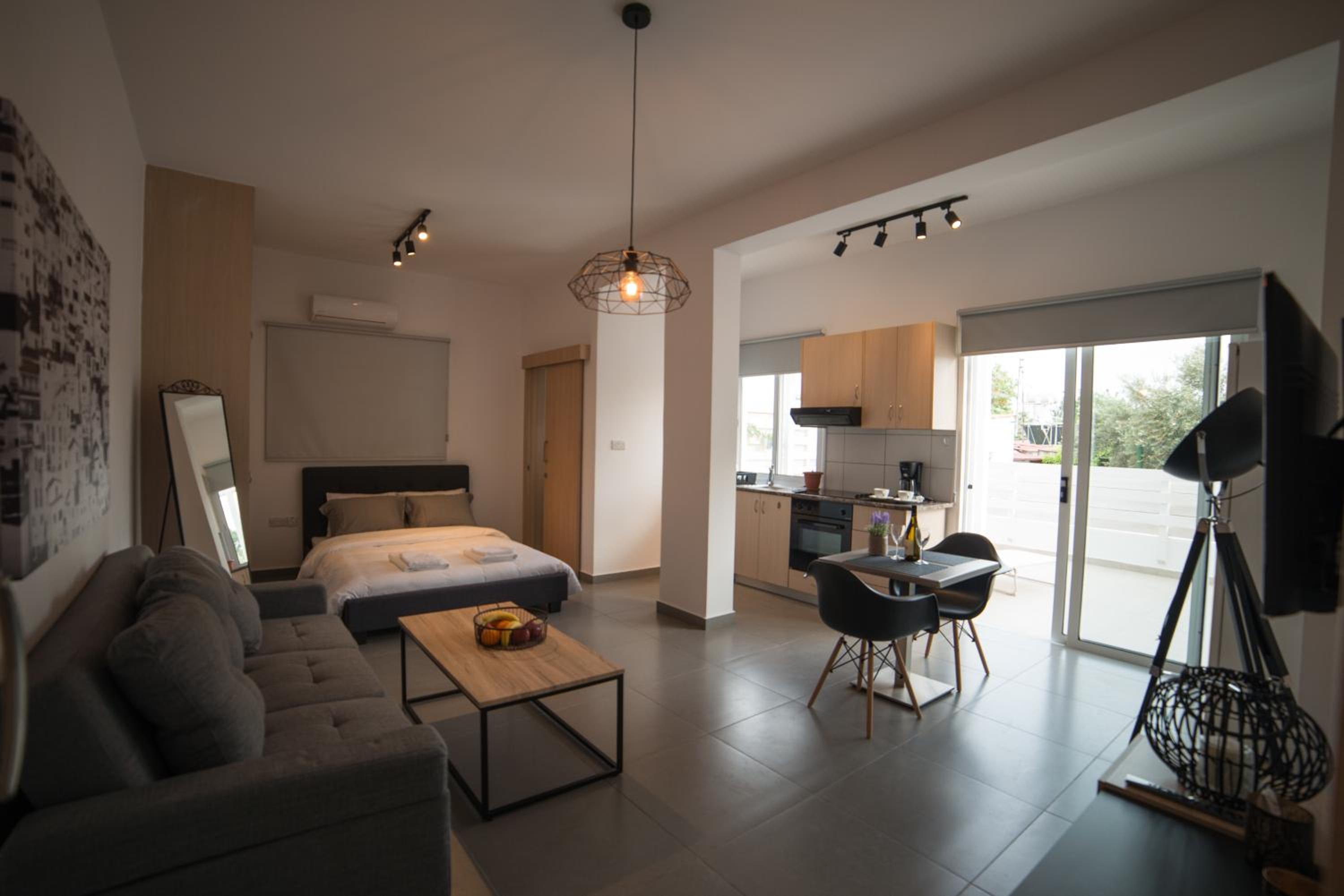 King Studio with Sofa Bed