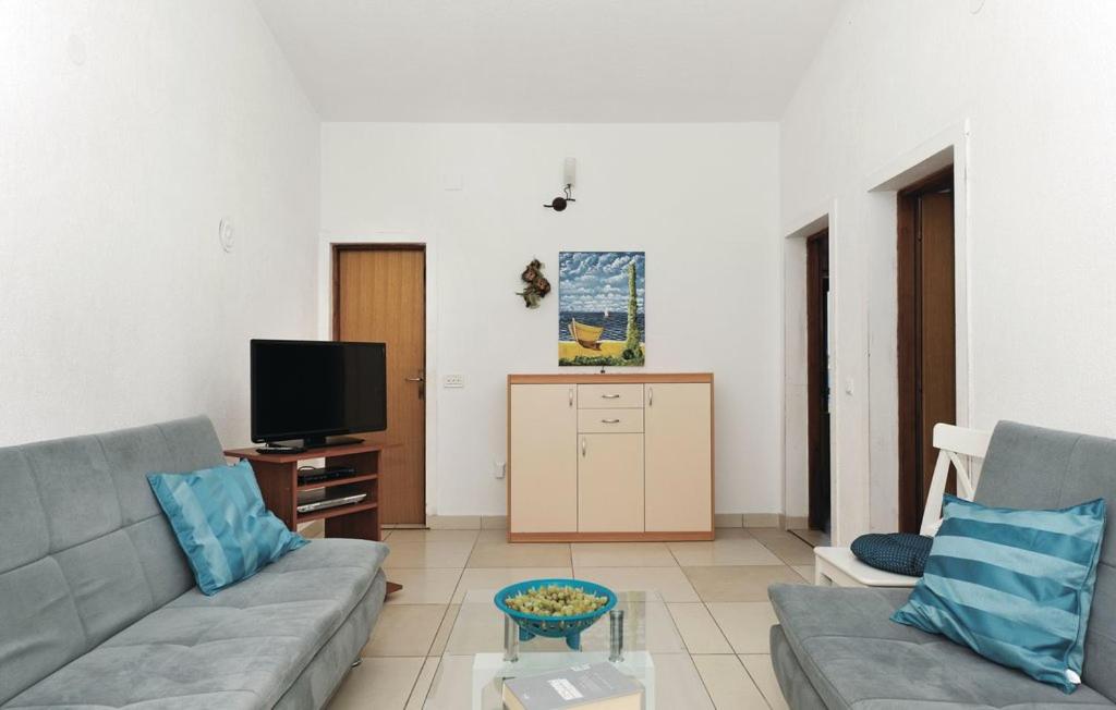Apartment with Sea View photo 1