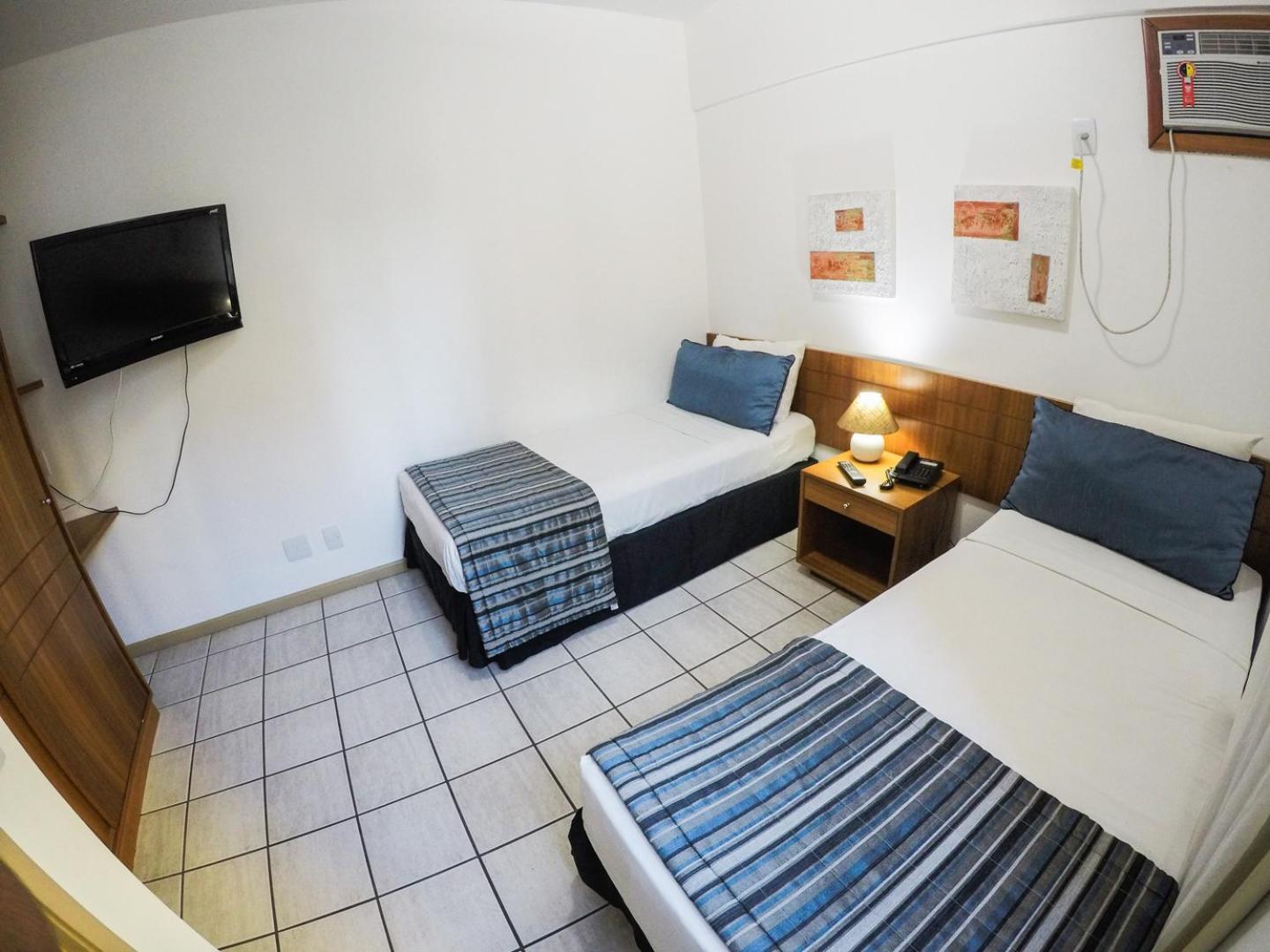 Standard Twin Room photo 2