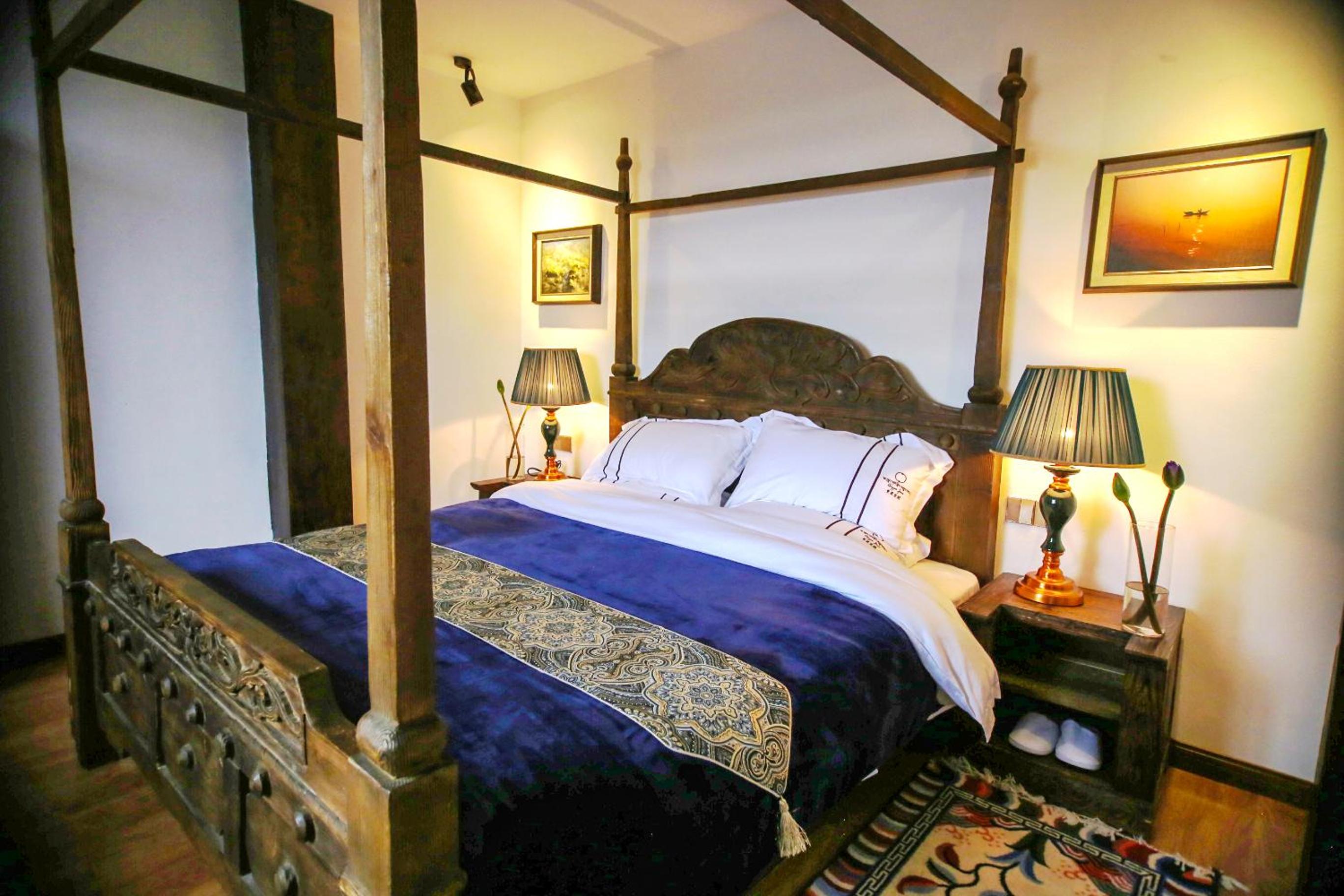 Large Double Room photo 1