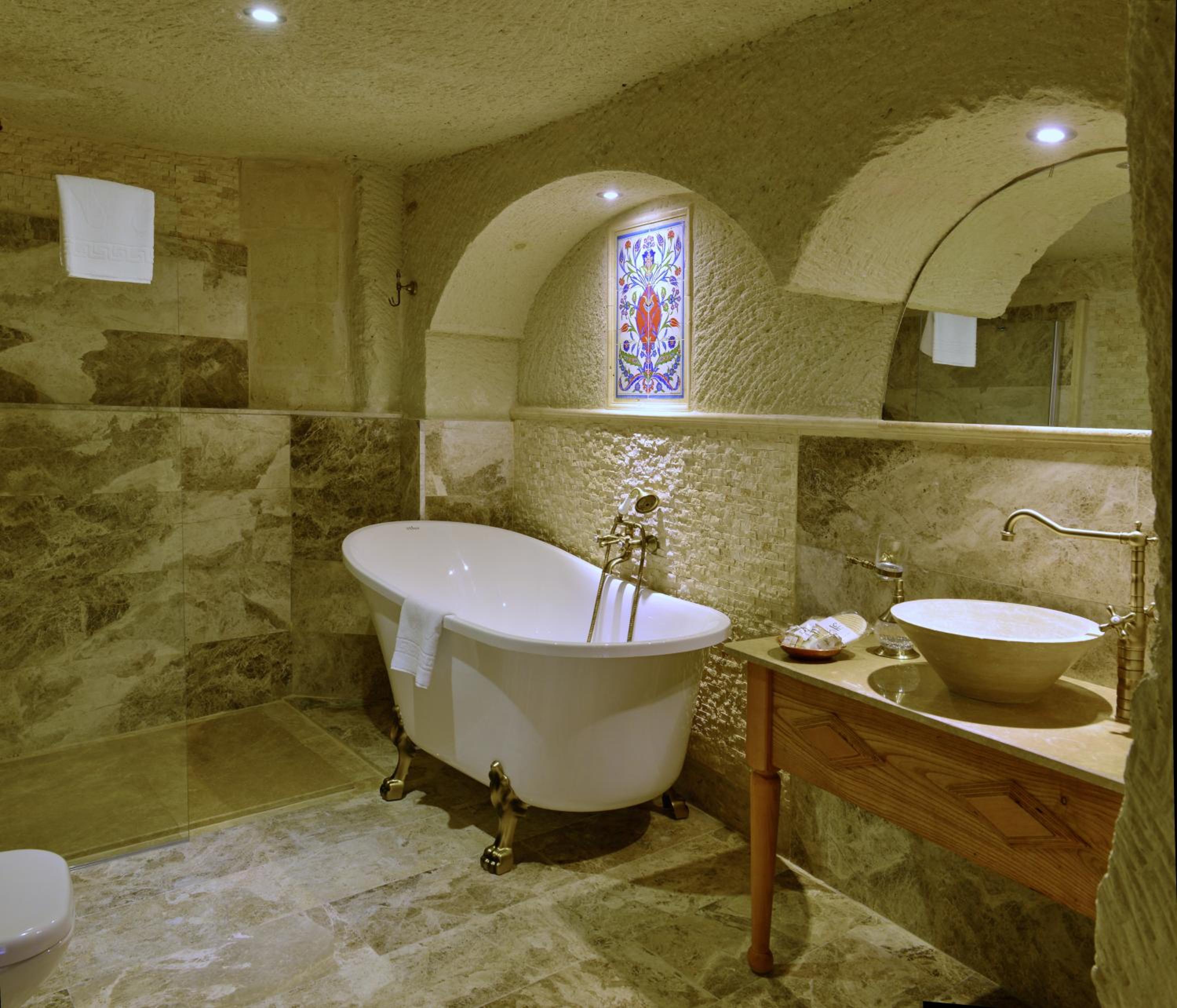 Suite with Mountain View - Photo 32