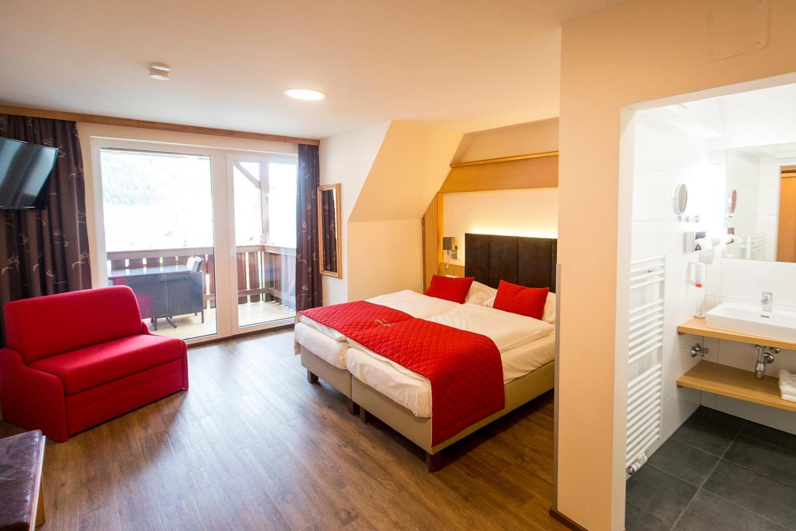 Deluxe Double Room with Balcony