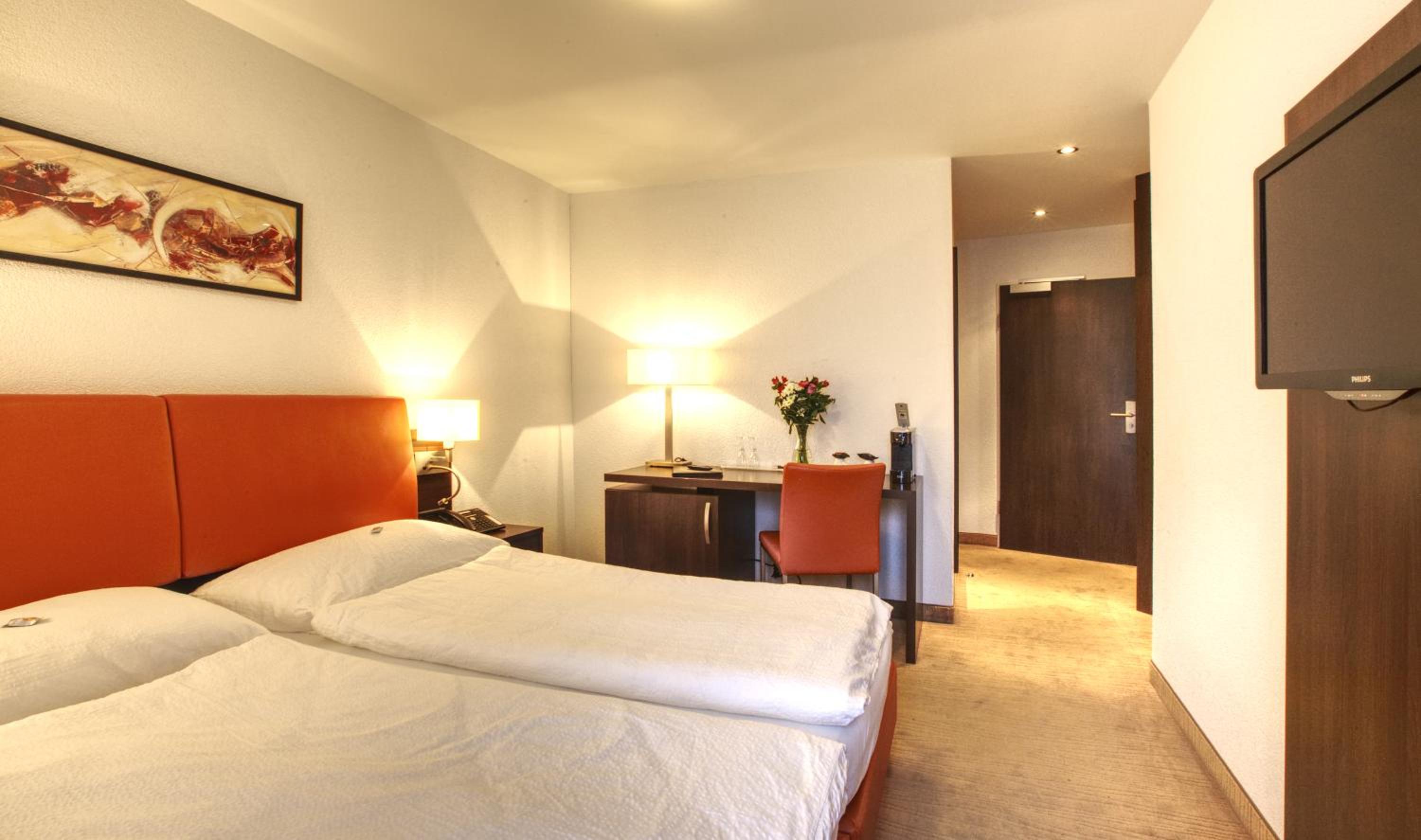 Modern Double Room - Photo 4