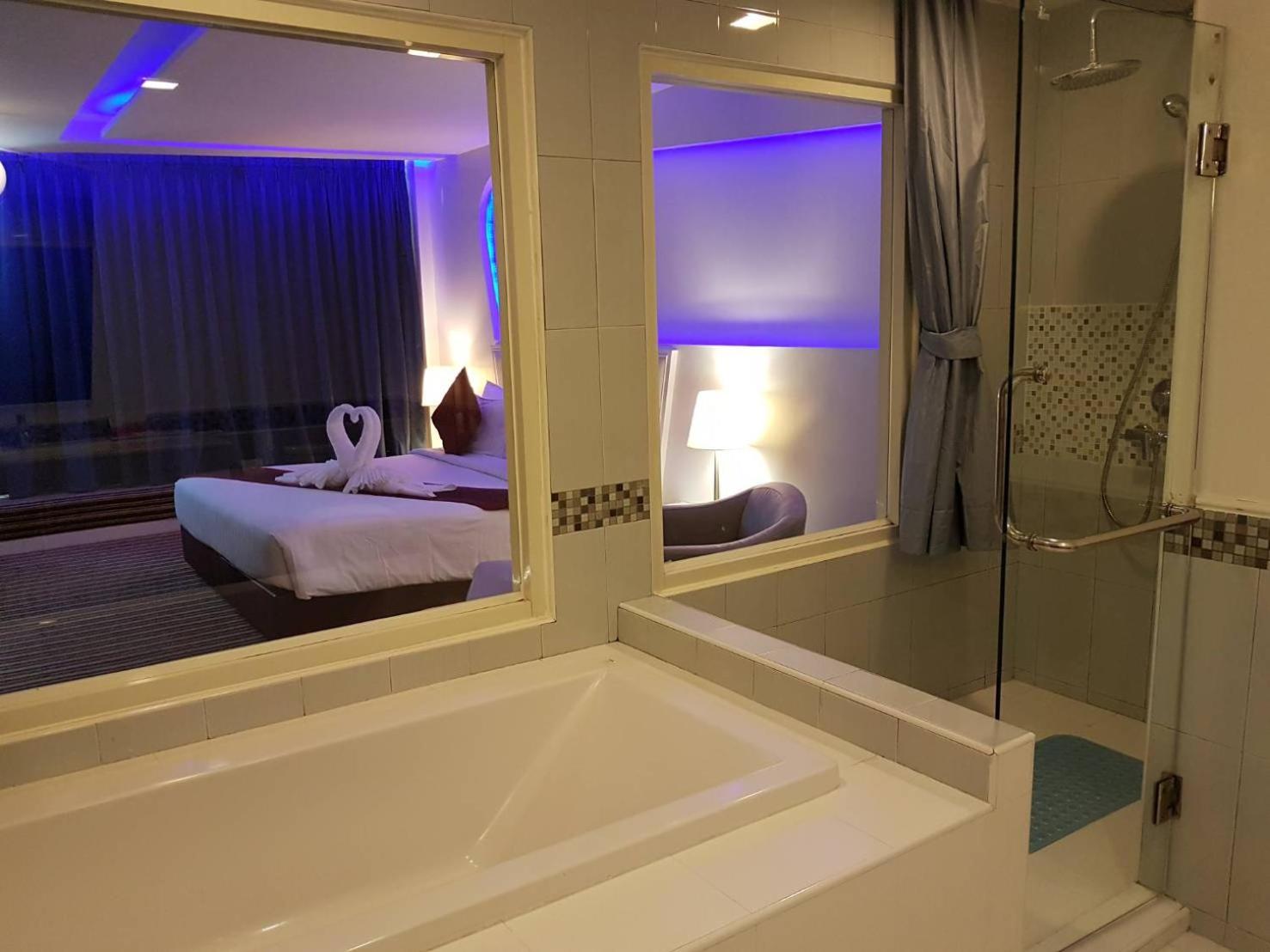 Executive Suite photo 2