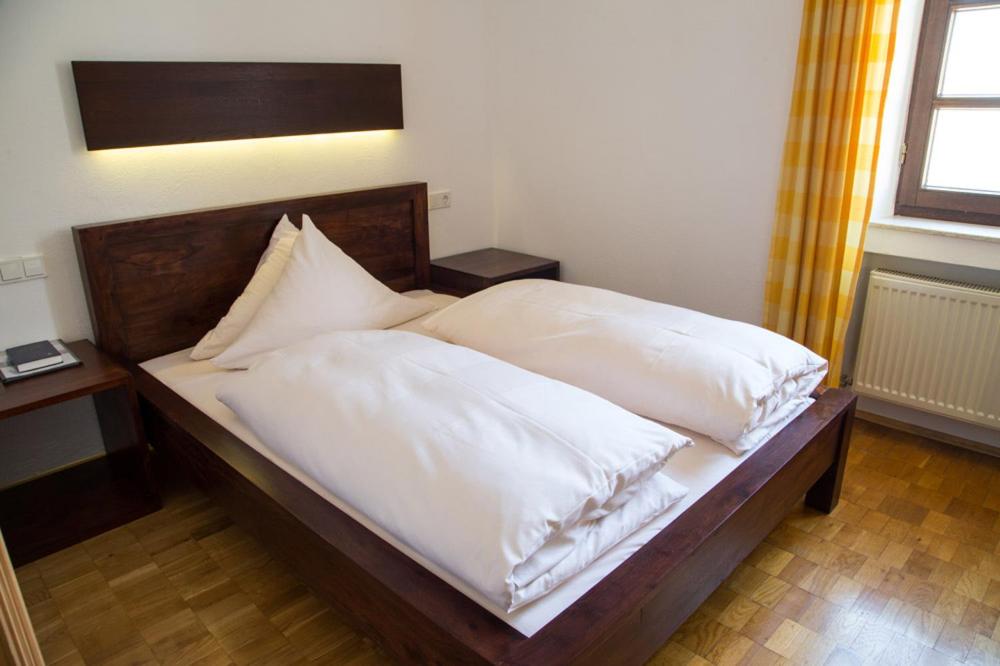 Double Room - Photo 11